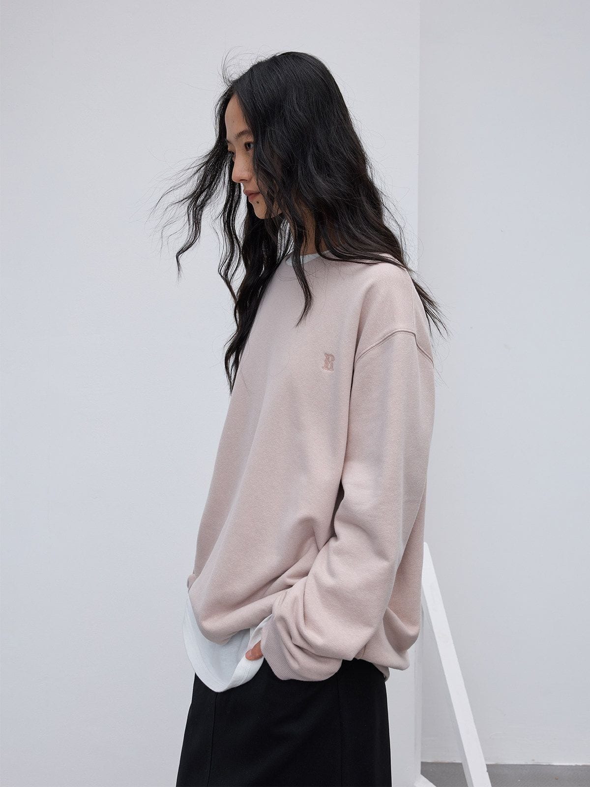 Random Piece Cotton Kapok Blend Crewneck Sweatshirt in Pink - On Female Model