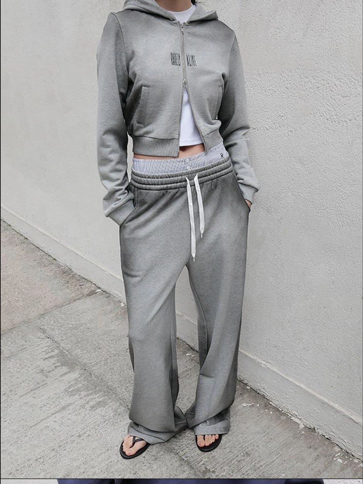 RARELY ALIKE Gradient Wide Leg Sweatpants in Gray - On Female Model