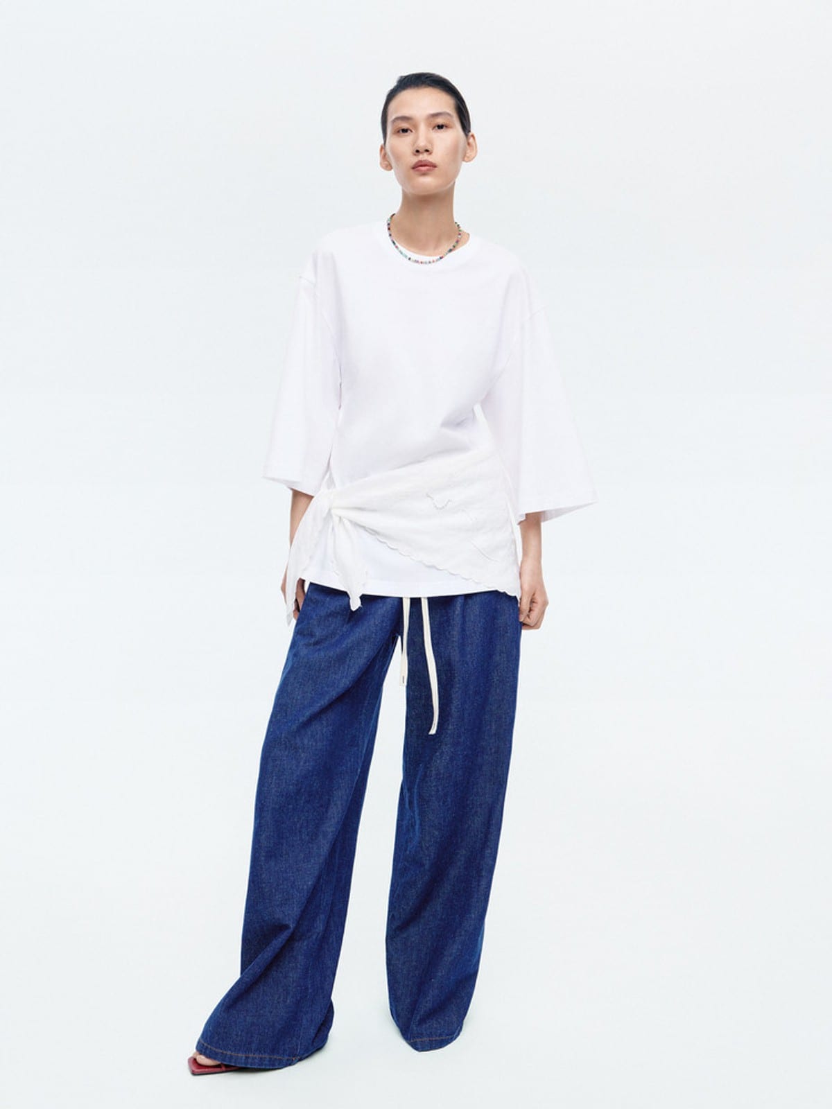 EDITION Cotton Half Sleeve T Shirt with Beaded Neckline in White - On Female Model