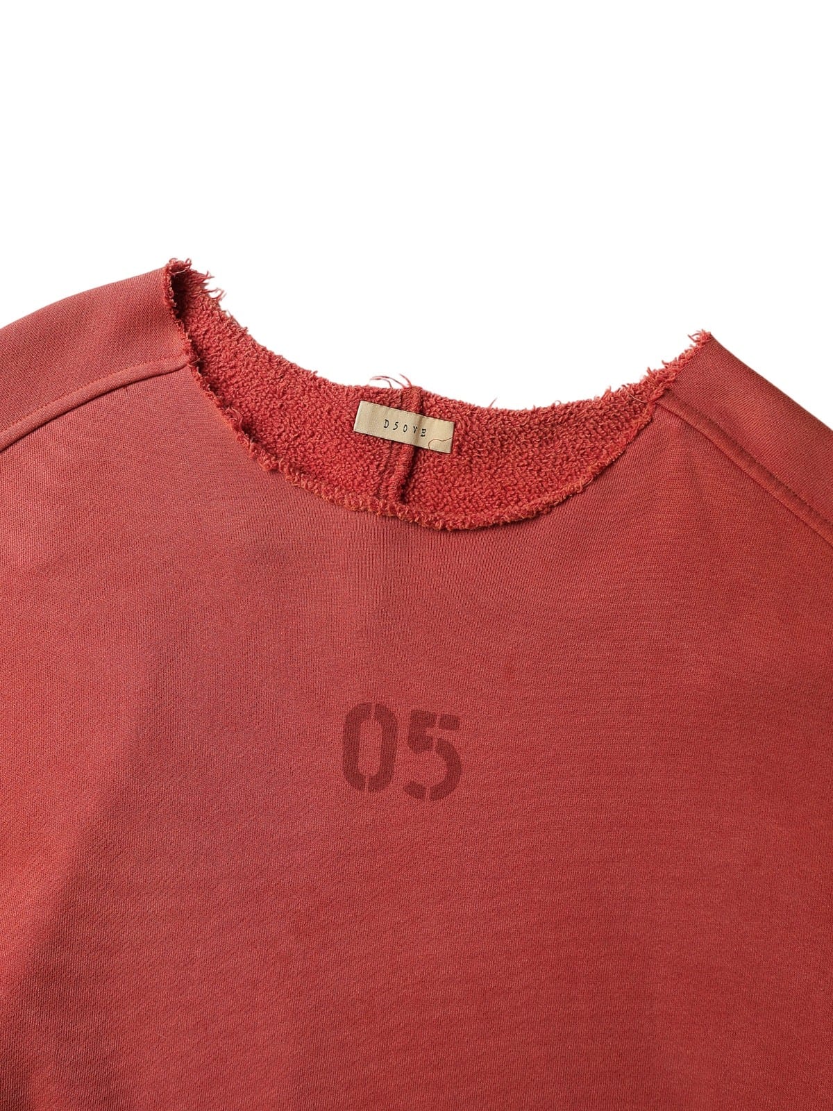 D5ove Heavyweight Boxy Cotton T Shirt in Burgundy - Detail