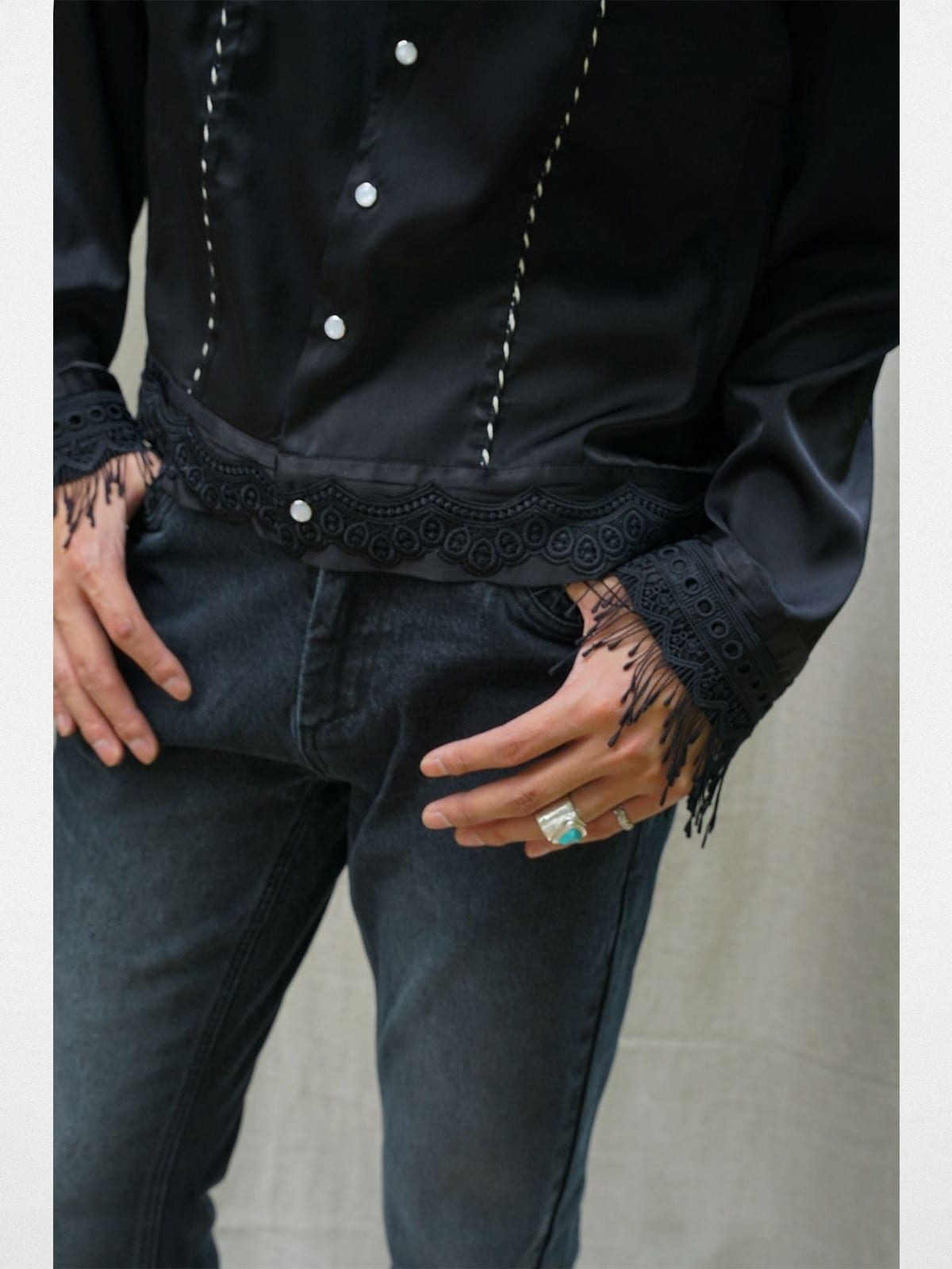 Retro21 Western Fringe Shirt Jacket in Black - Detail