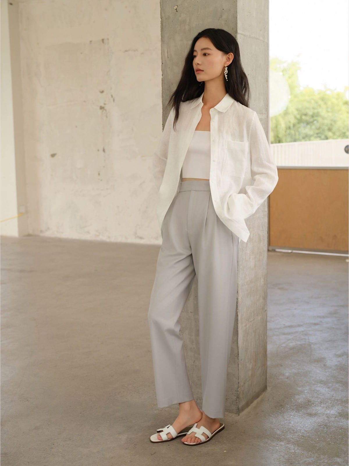 TEASEL Washable Wool Blend Cropped Trousers in Gray - On Female Model