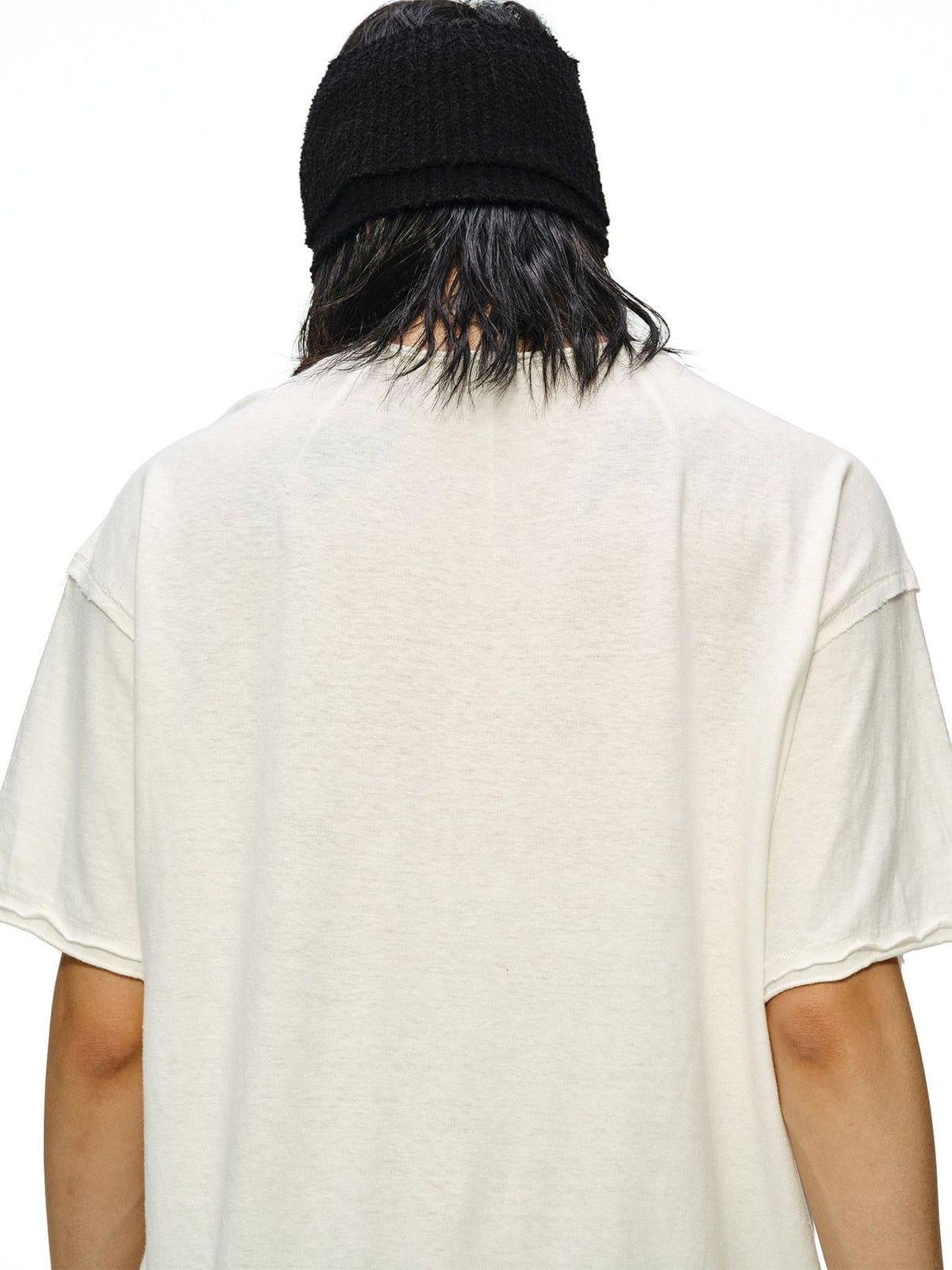 D5ove Vintage Print Cotton Linen T Shirt in White - On Model
