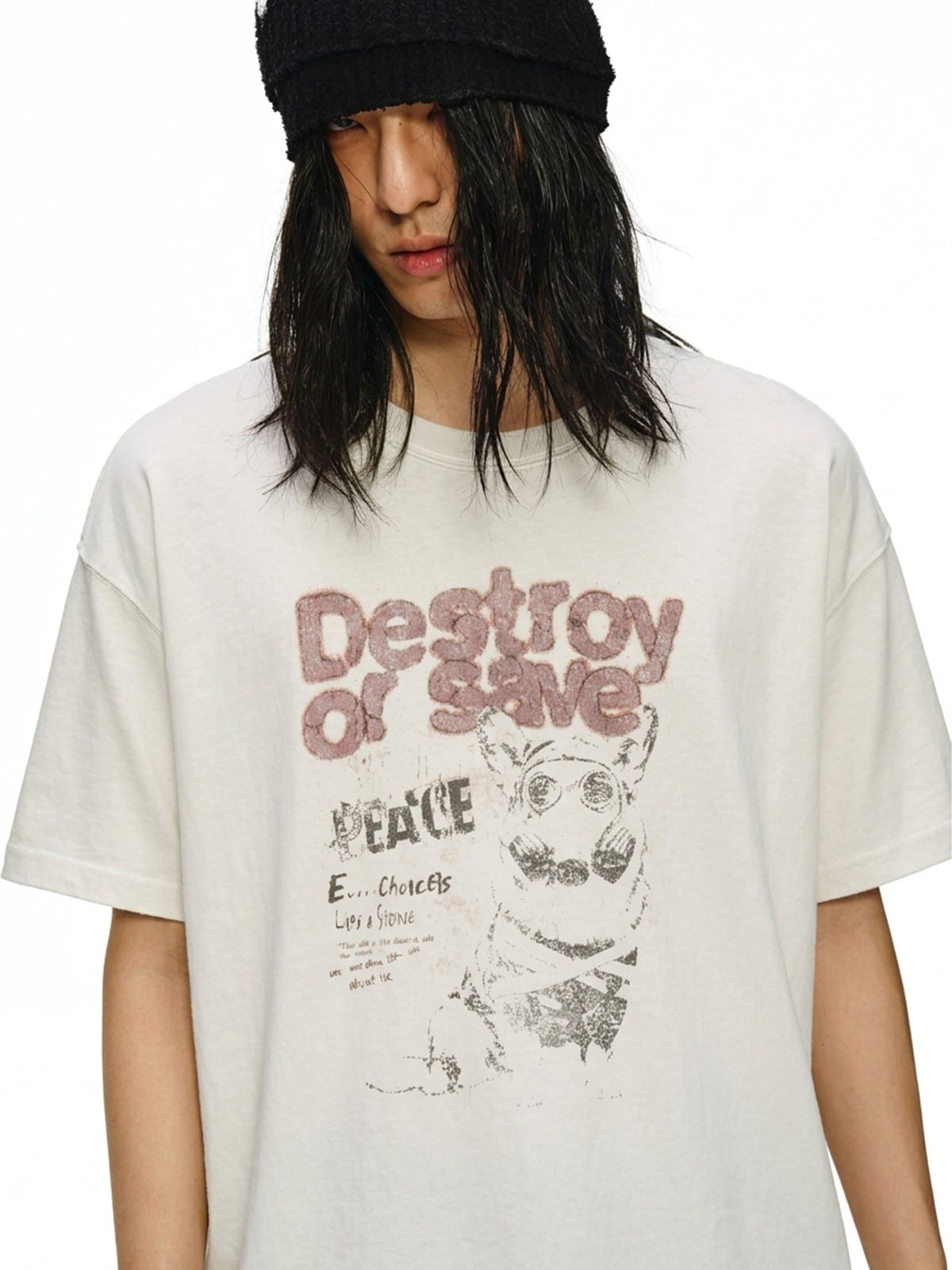 D5ove Vintage Peace Puppy Print T Shirt in White - On Male Model