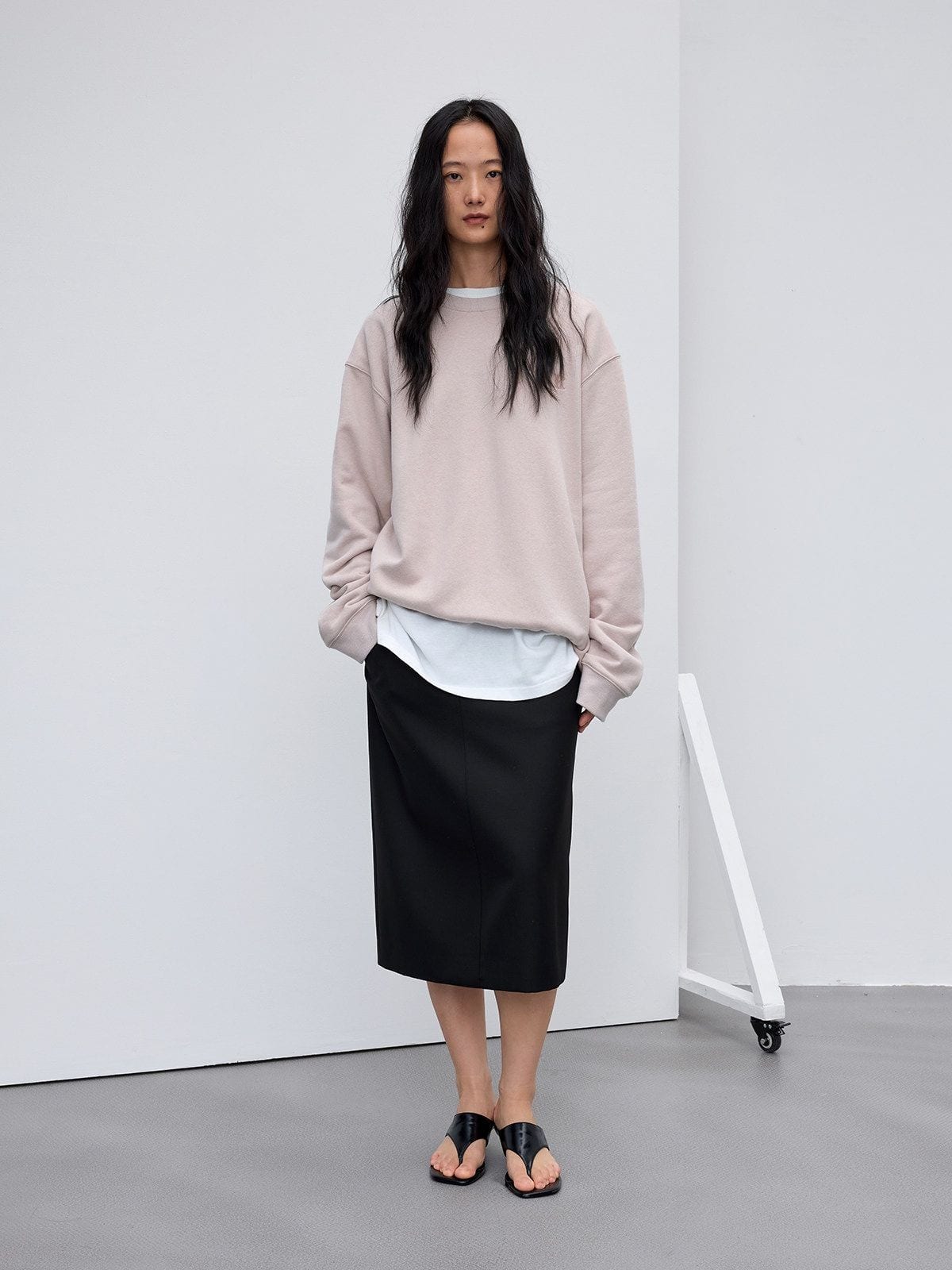 Random Piece Cotton Kapok Blend Crewneck Sweatshirt in Pink - On Female Model