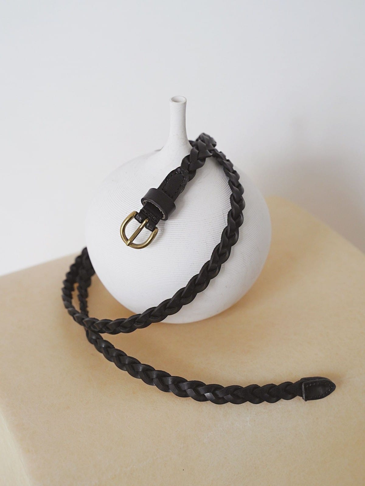 PANLULUPAN Woven Top Grain Leather Belt in Black - Lifestyle