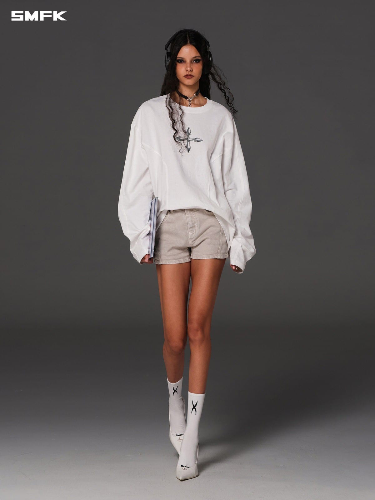 SMFK Stretch Cotton Denim Shorts in Beige - On Female Model