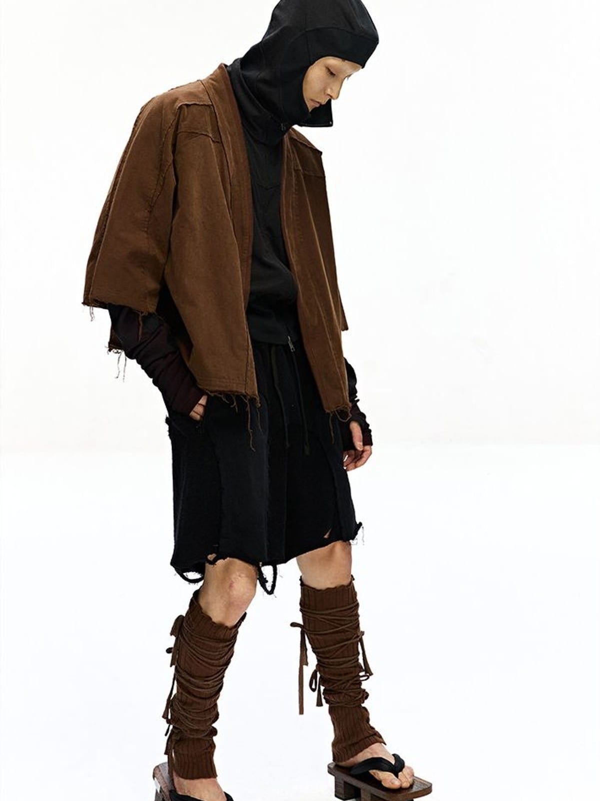 D5ove Raw Hem Boxy Short Sleeve Shirt in Dark Brown - On Model