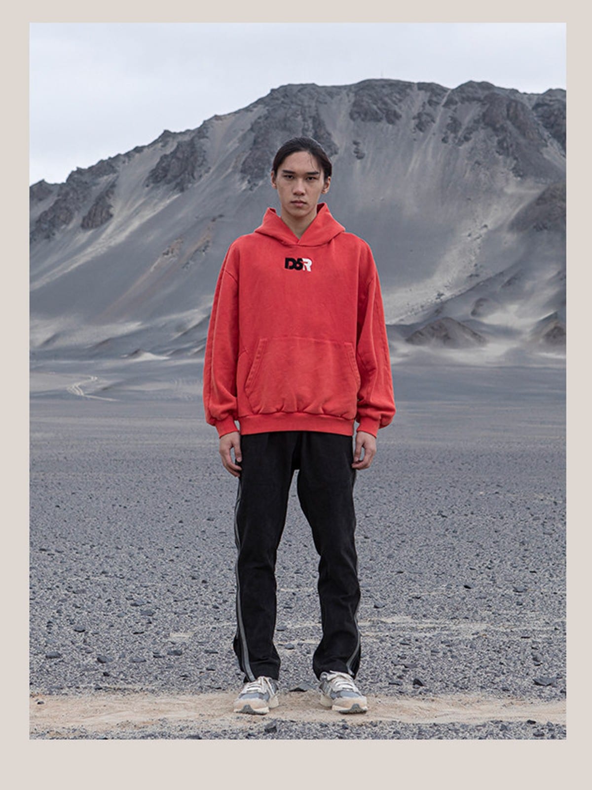 D5ove Vintage Red Cotton Hoodie in Red - On Male Model