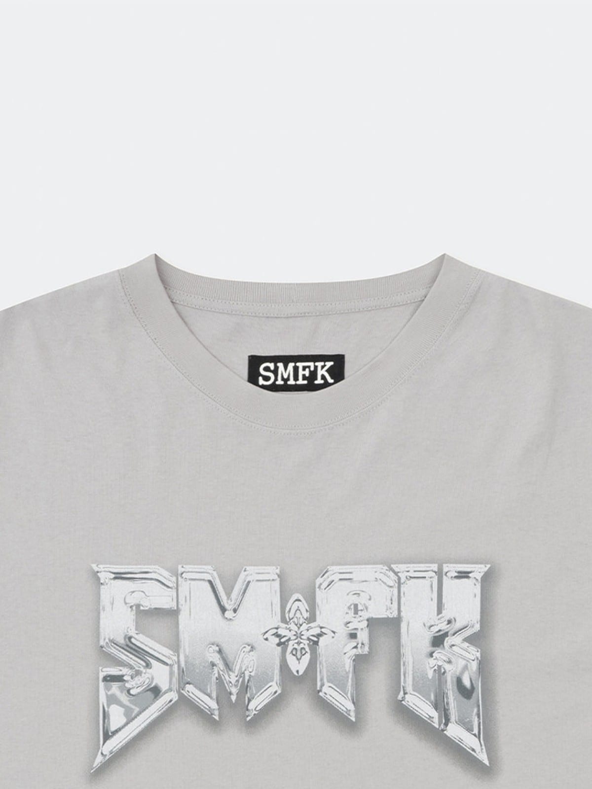 SMFK Metallic Logo Cotton T Shirt in Gray - Detail