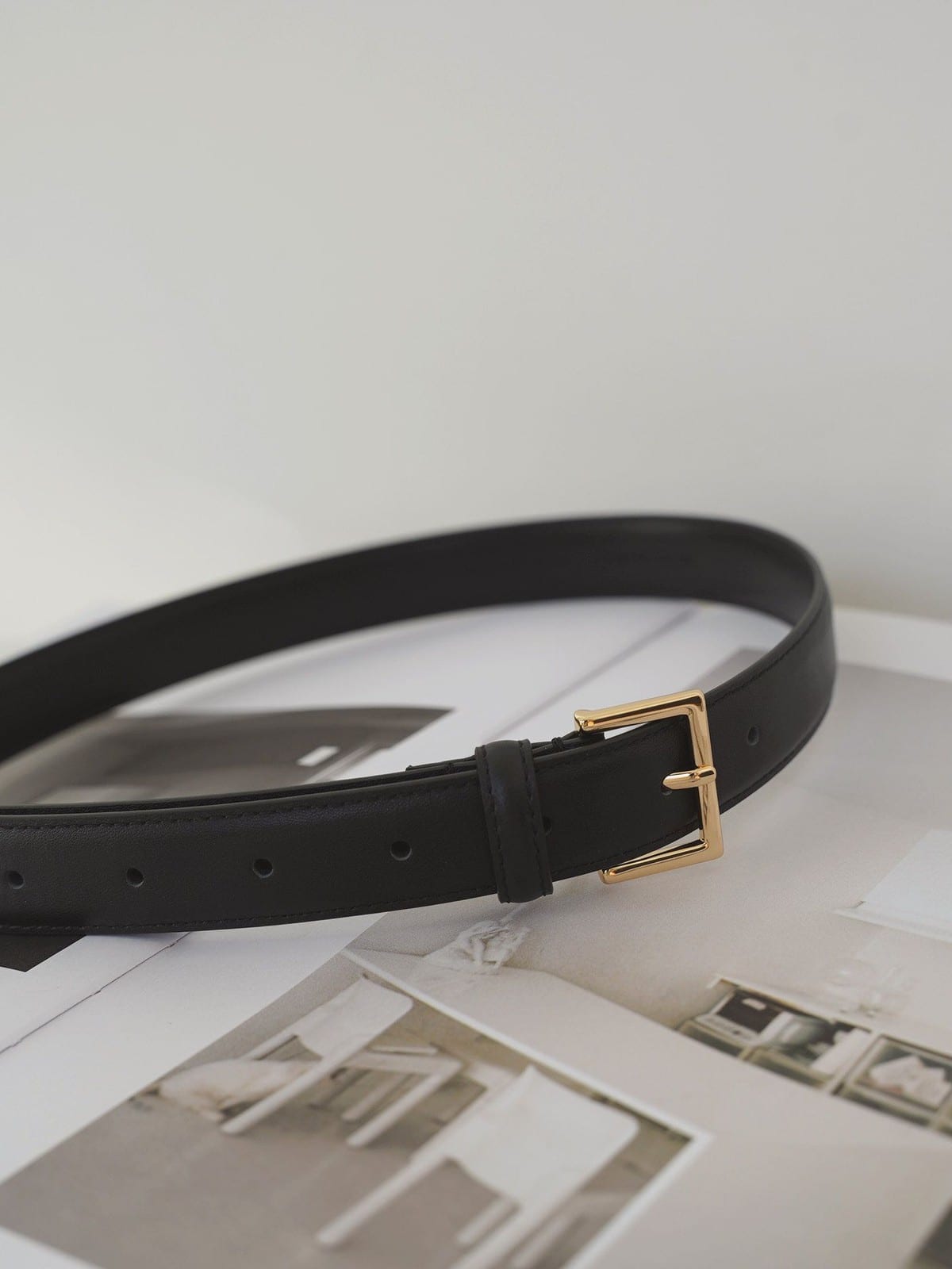 PANLULUPAN Square Buckle Top Grain Cowhide Belt in Black - Lifestyle
