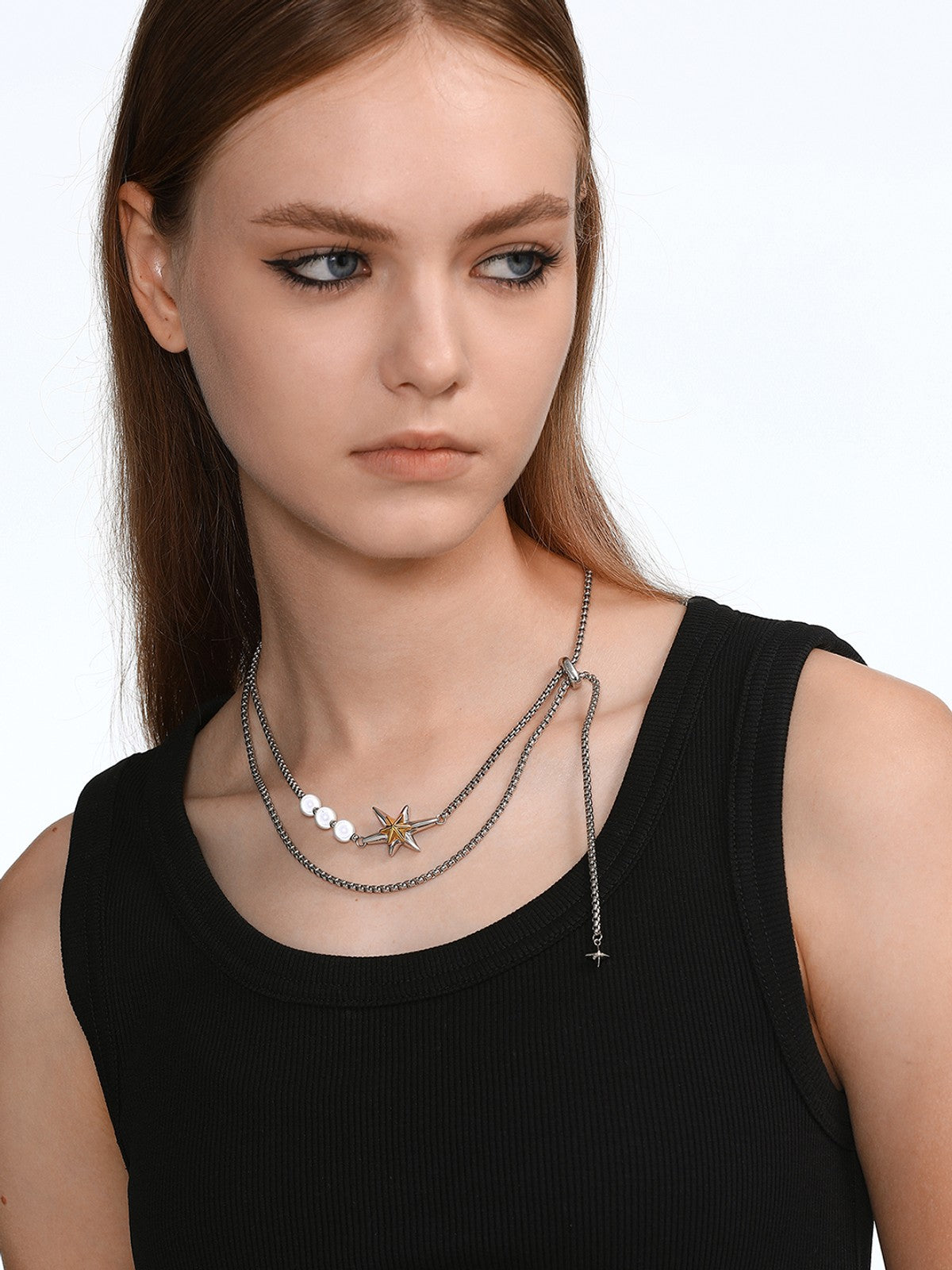 BLACKHEAD Star Pendant Pearl Layered Necklace in Gray - On Female Model