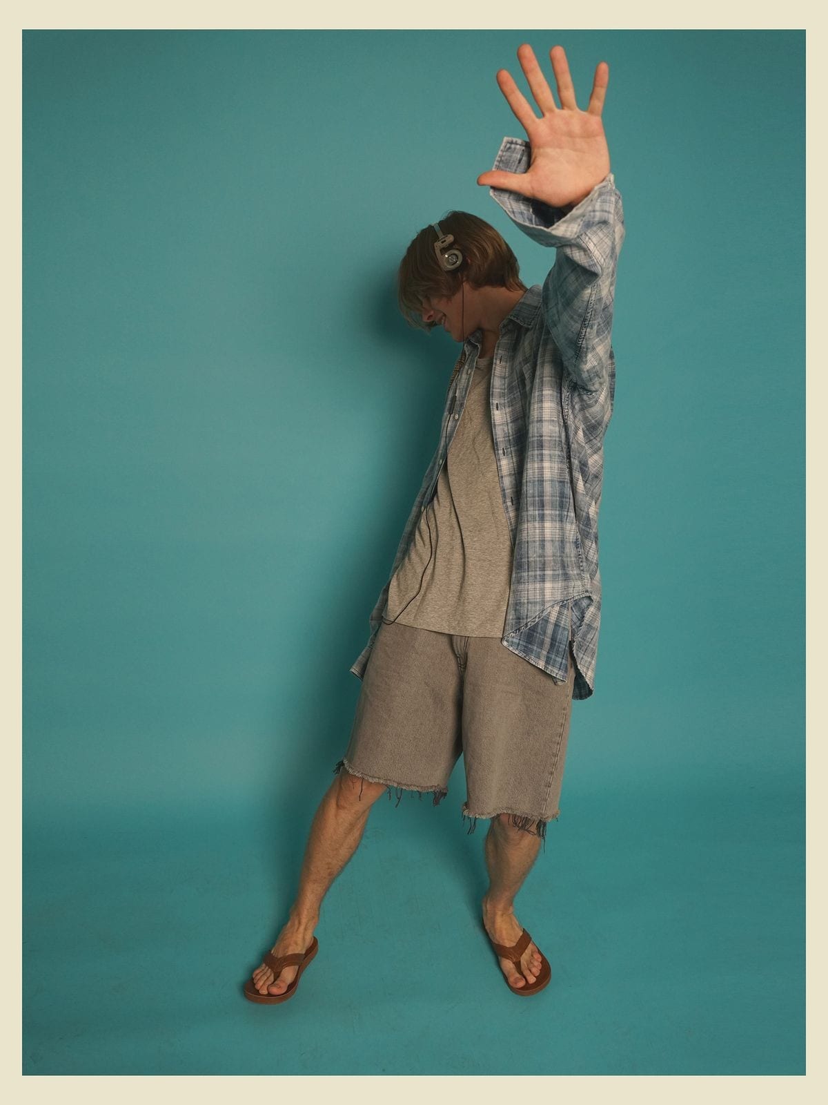MASONPRINCE Long Sleeve Plaid Cotton Shirt in Light Blue - On Male Model