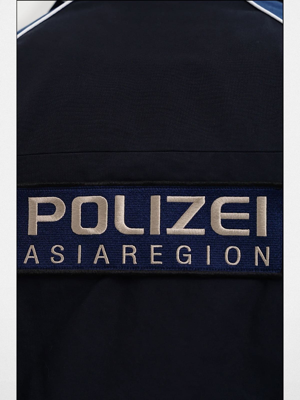 MASONPRINCE Color Block Badge Track Jacket in Blue - Detail