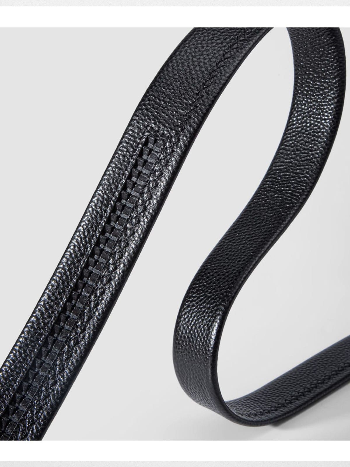 HONGU Top Grain Leather Automatic Buckle Belt in H2113223 - Detail