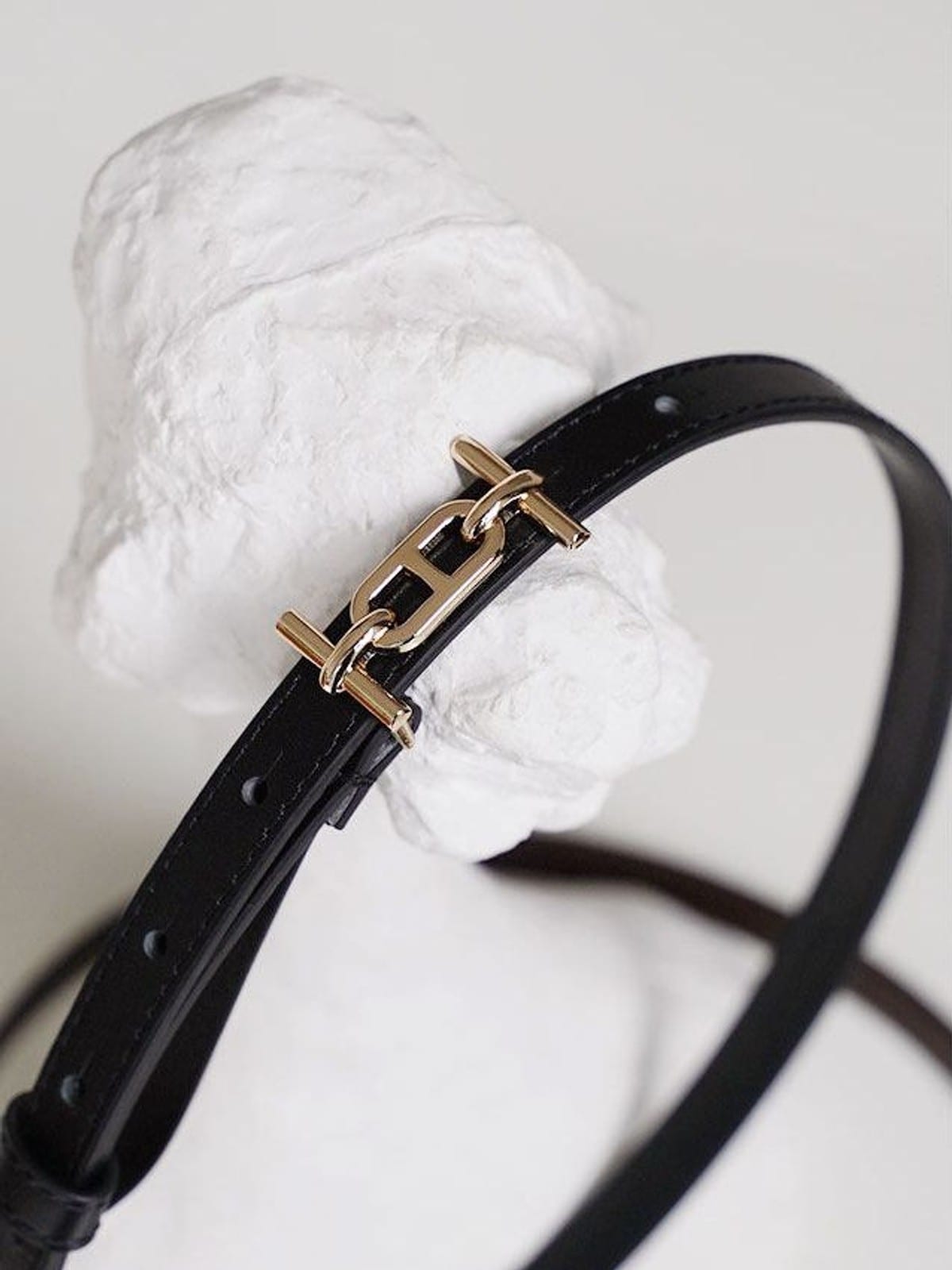 PANLULUPAN Minimalist Top Grain Leather Skinny Belt in Black