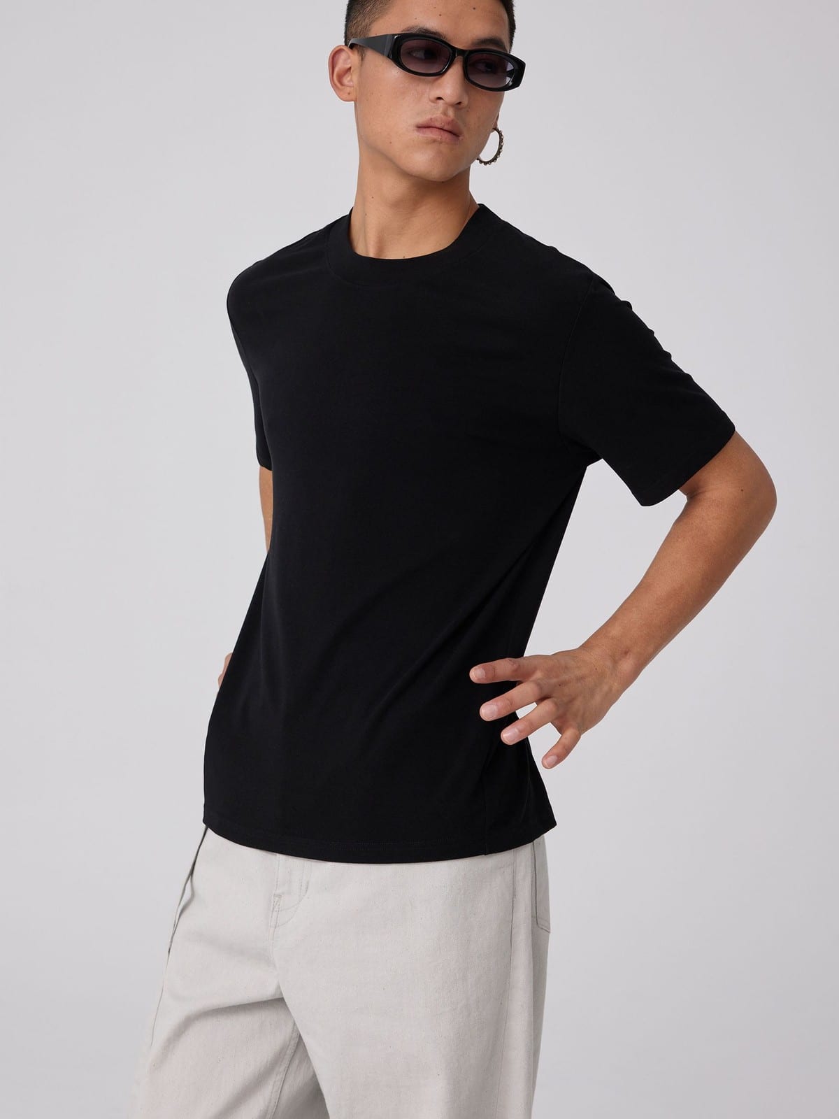 SIMPLE PROJECT Wool Blend Crewneck T Shirt in Black - On Male Model