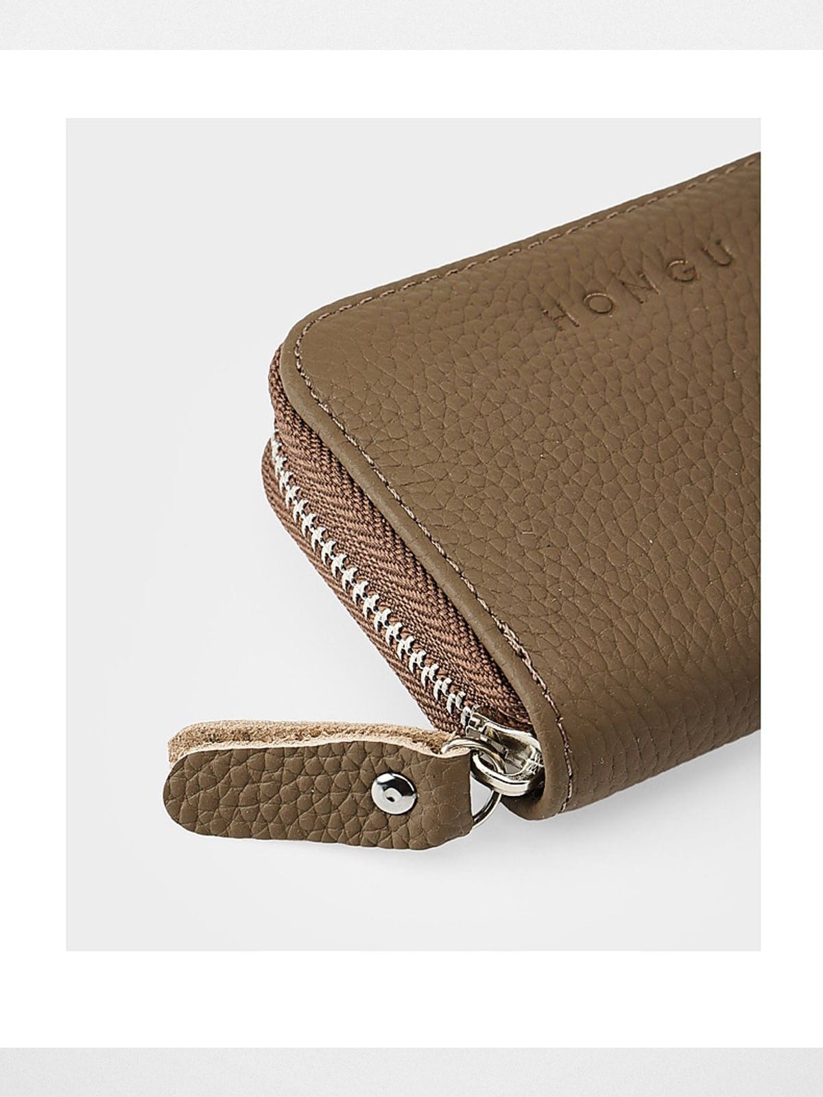 HONGU Pebbled Leather Zip Wallet in Beige - Detail