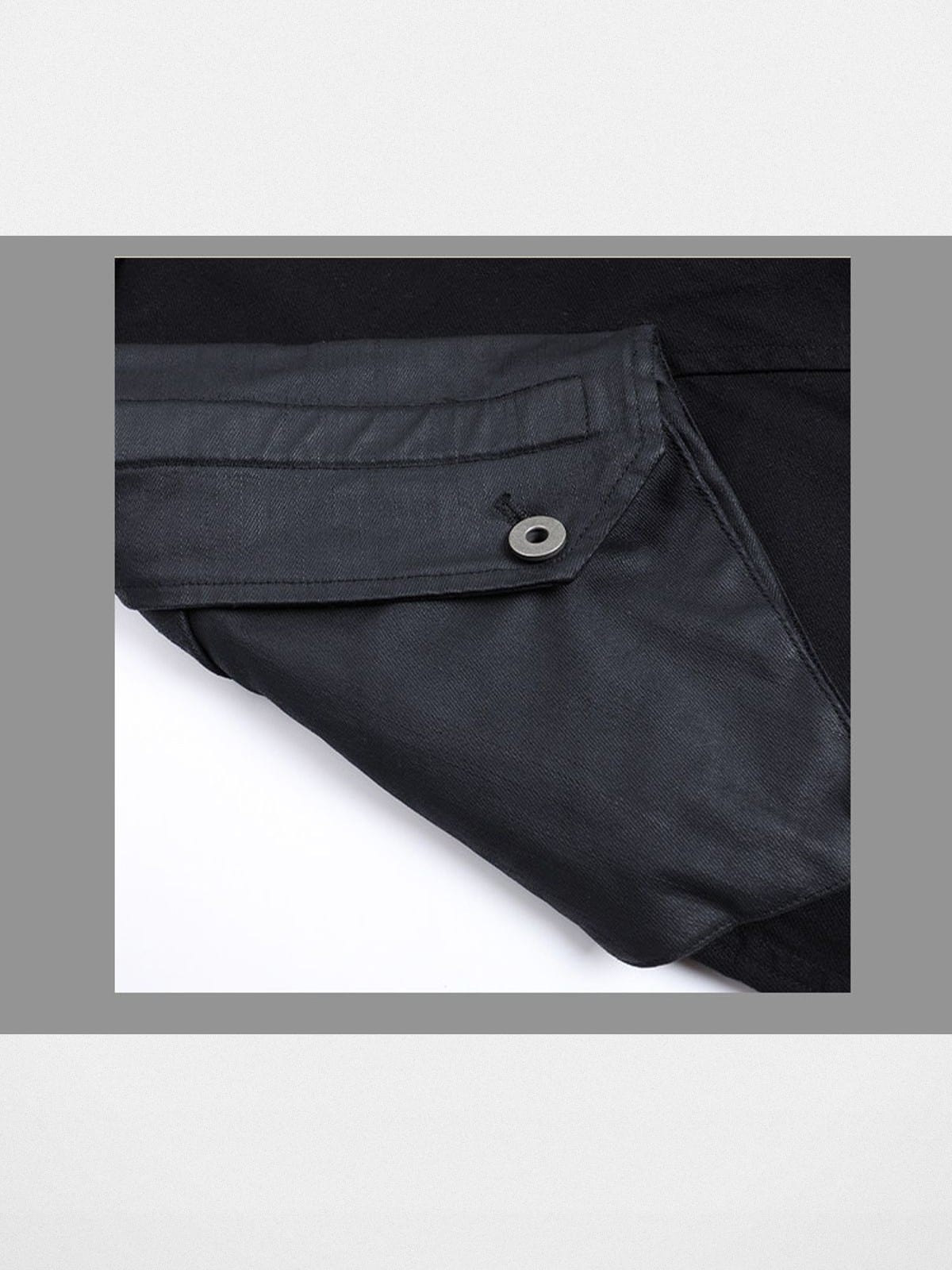 D5ove 3D Multi Pocket Coated Cargo Pants in Black - Detail