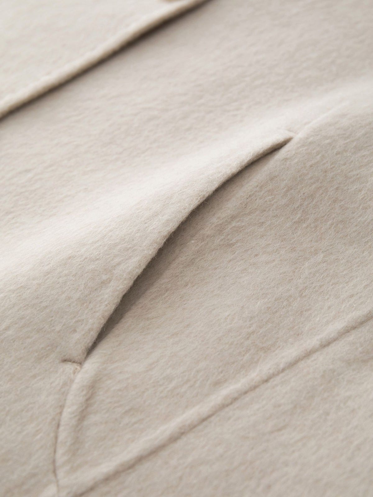 TEASEL Silk Wool Drop Shoulder Short Coat in White - Detail