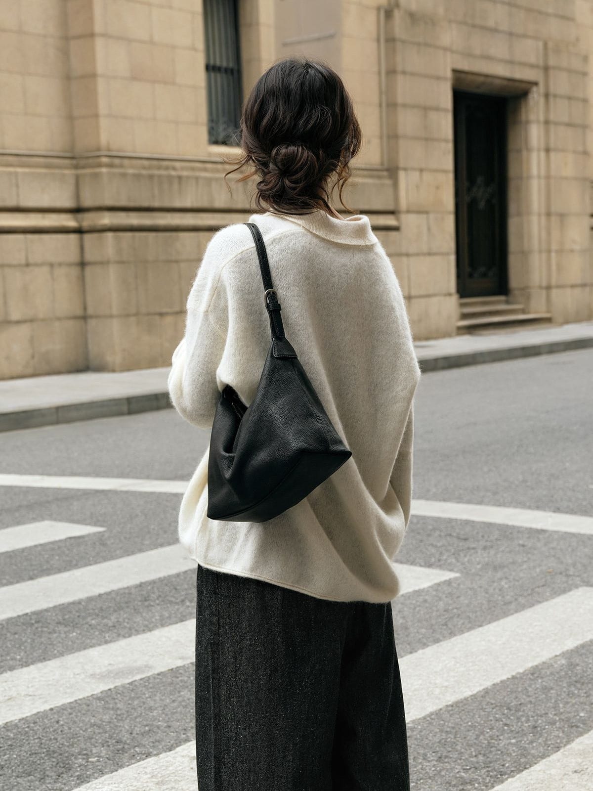 QIUZHEN Vegetable Tanned Calfskin Hobo Bag in Black - On Model