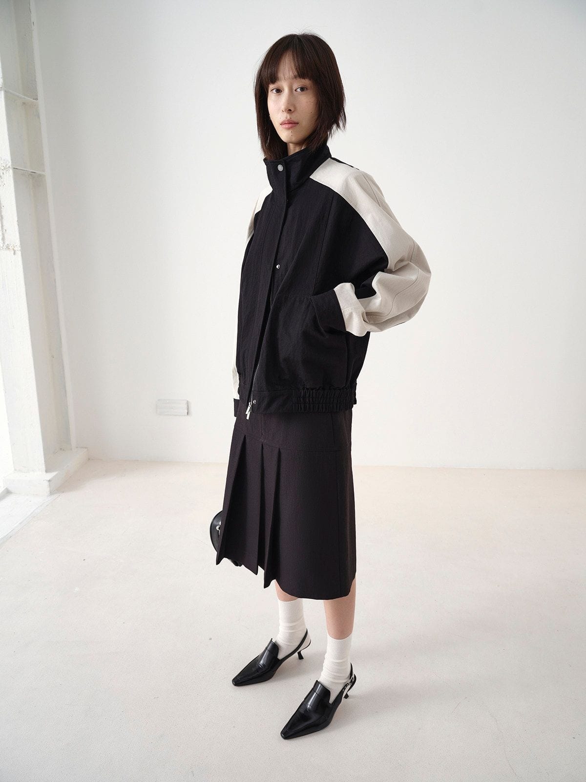 Random Piece Color Block Cotton Blend Cropped Jacket in Black - On Female Model