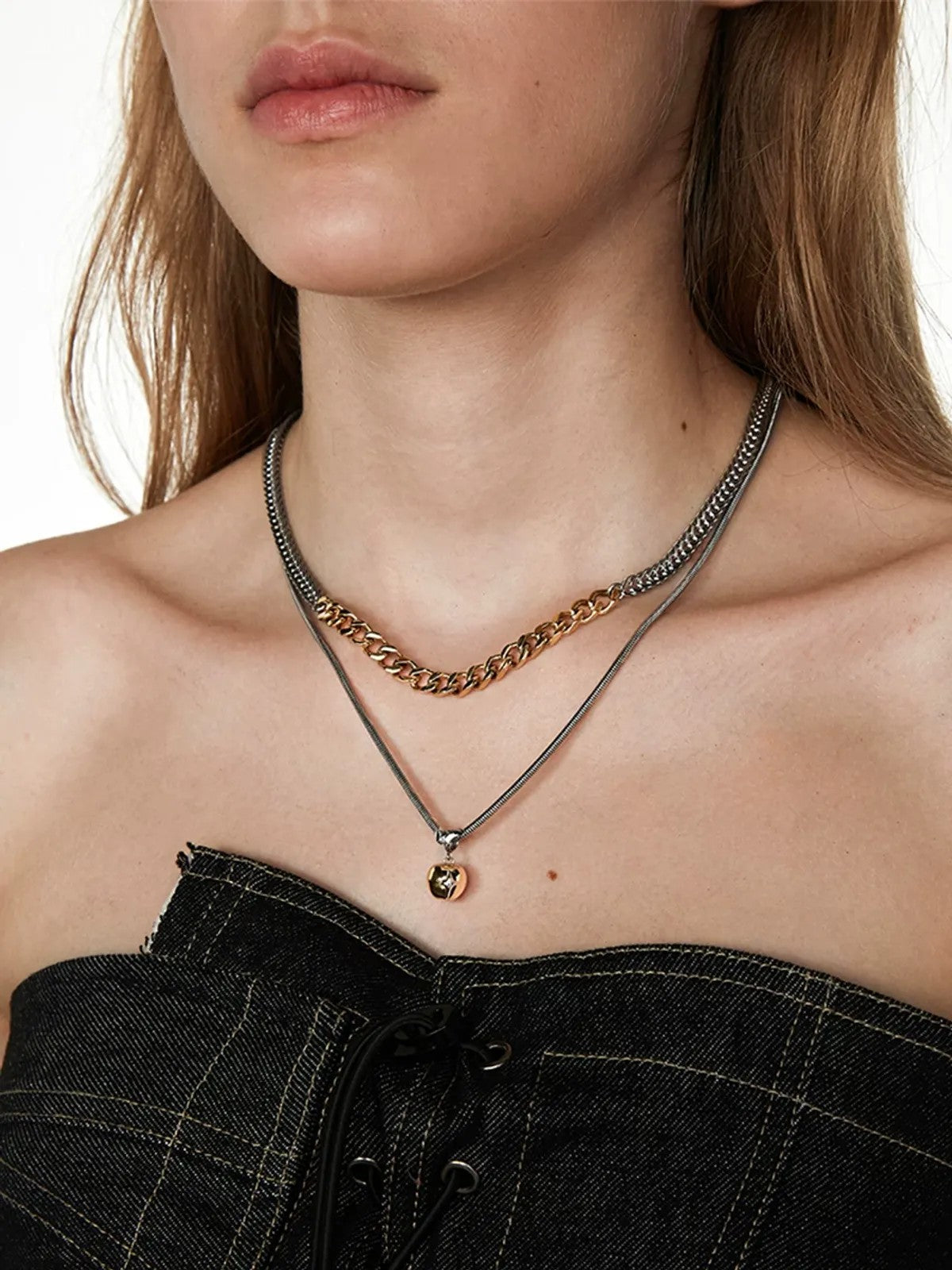 BLACKHEAD Two Tone Spliced Chain Necklace in Gray - On Female Model