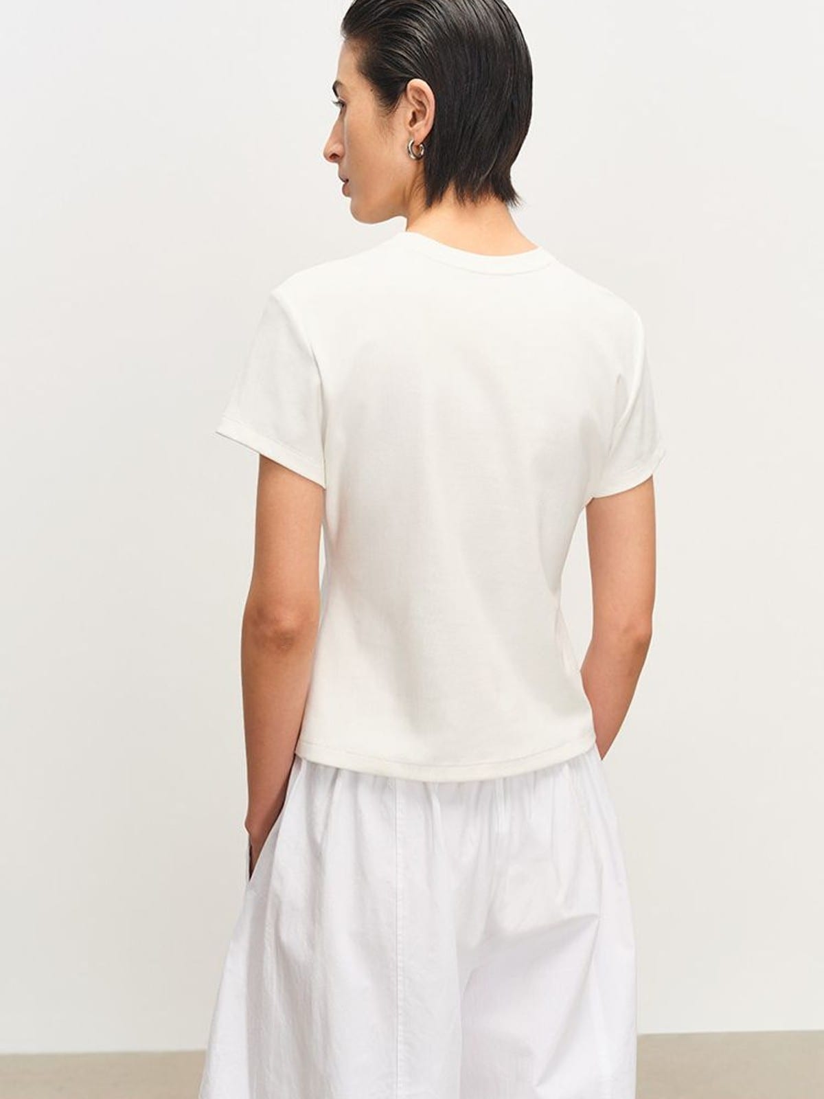 MSBEAST Cotton Blend Tapered Waist T Shirt in White - On Female Model