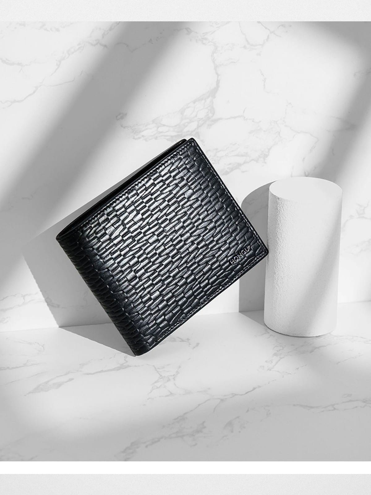 HONGU Patchwork Leather Bifold Wallet in 【即发】 经典压纹-横款 - Lifestyle