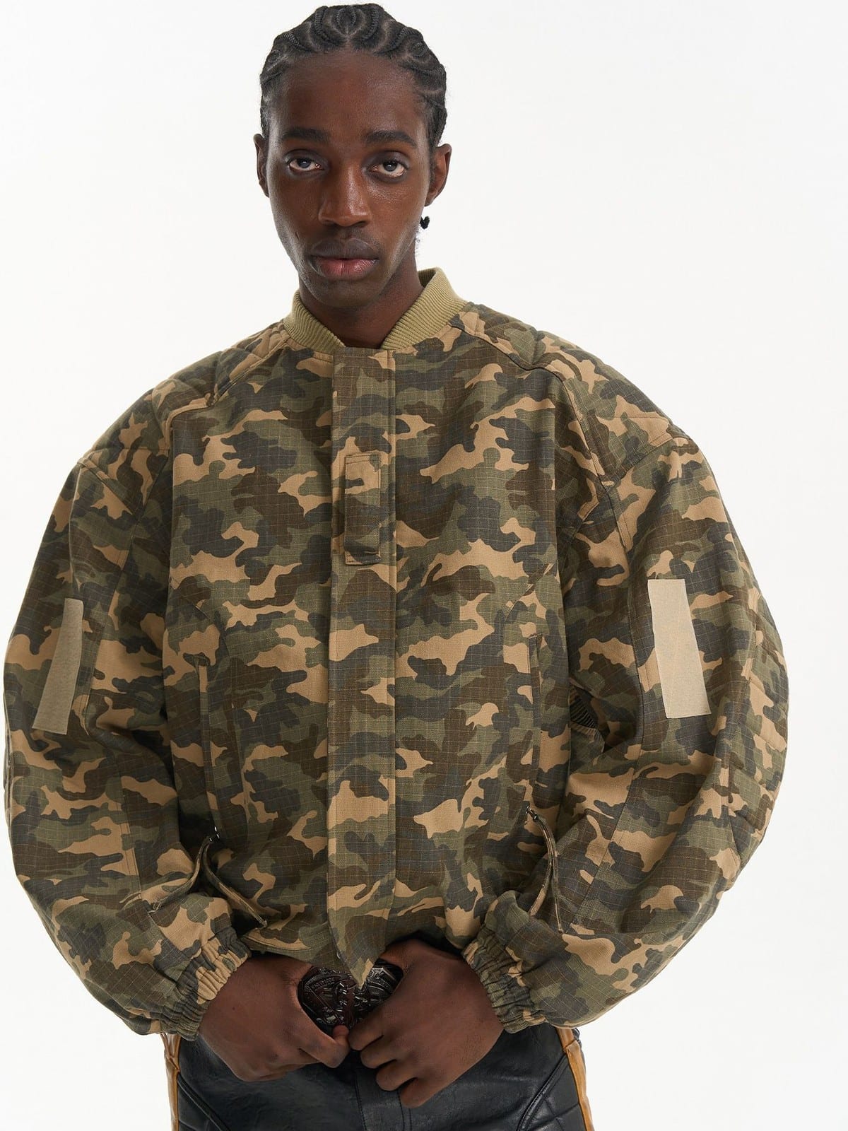 BLINDNOPLAN Heavyweight Cotton Camouflage Bomber in Beige - On Male Model
