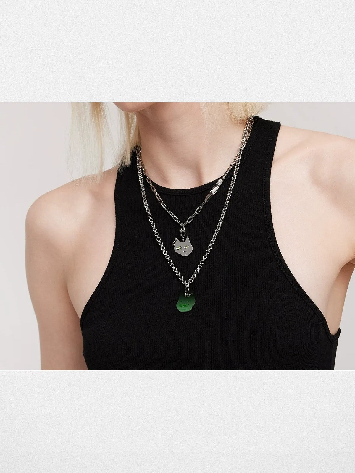 BLACKHEAD Green Eyed Cat Pendant Necklace in Gray - On Female Model
