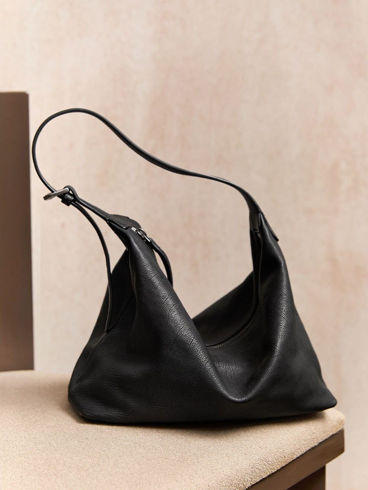 QIUZHEN Vegetable Tanned Calfskin Hobo Bag in Black - Lifestyle