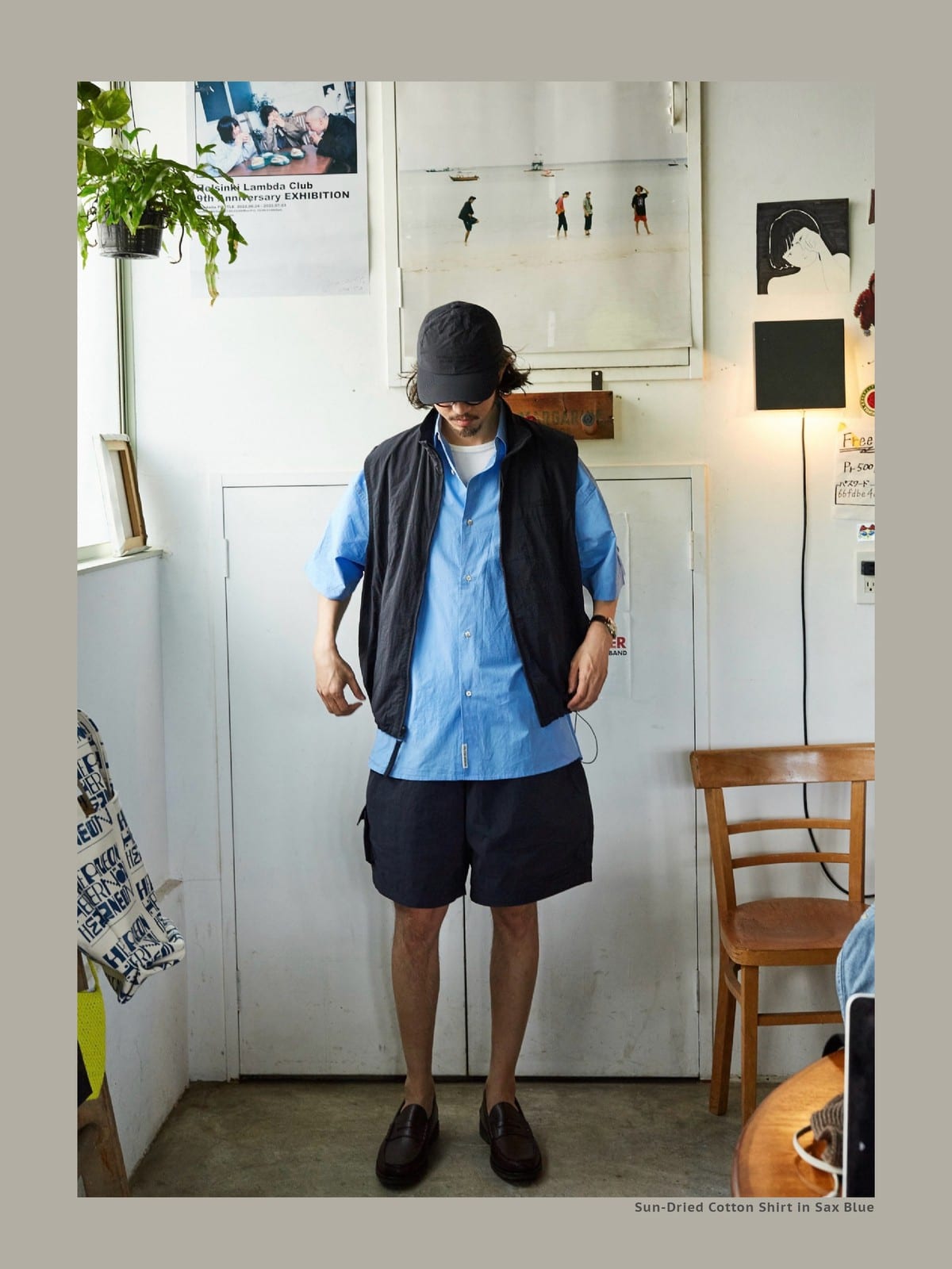 USAGE Cotton Crinkle Short Sleeve Shirt in Blue - On Male Model