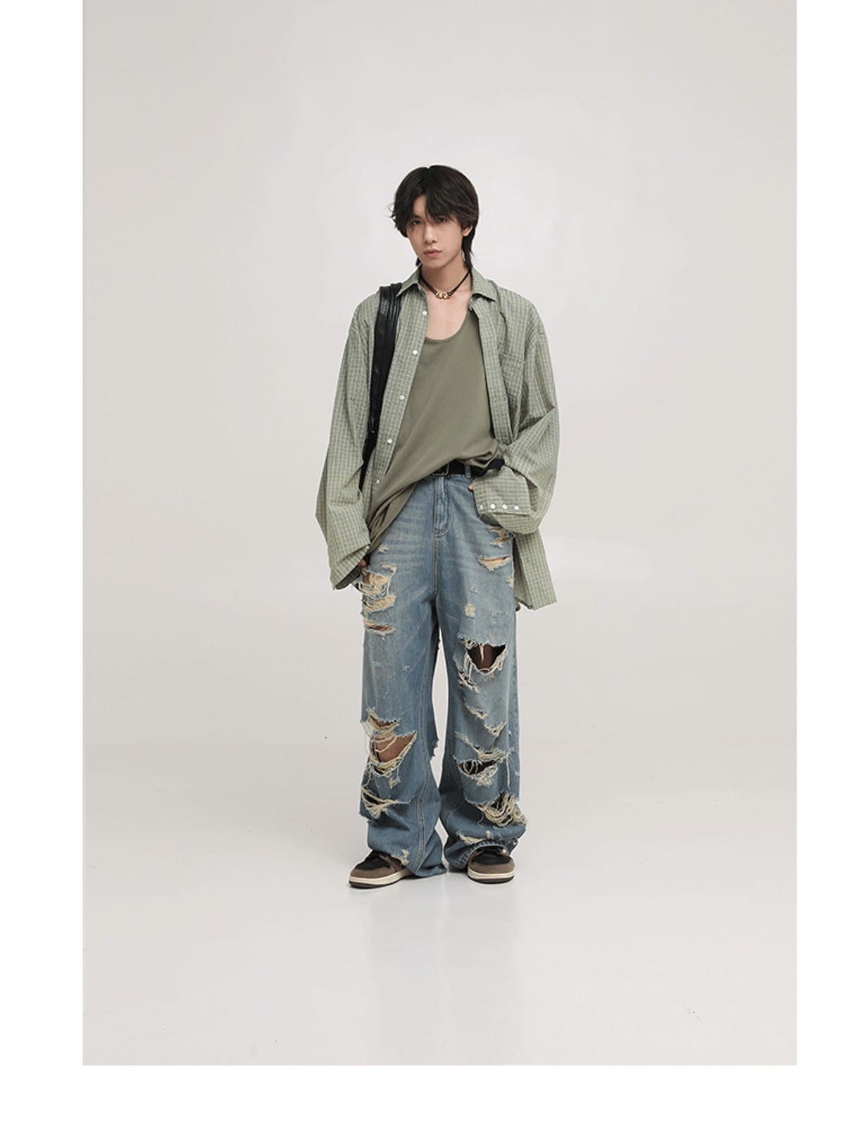 MASONPRINCE High Waisted Distressed Straight Leg Jeans in Blue - On Male Model