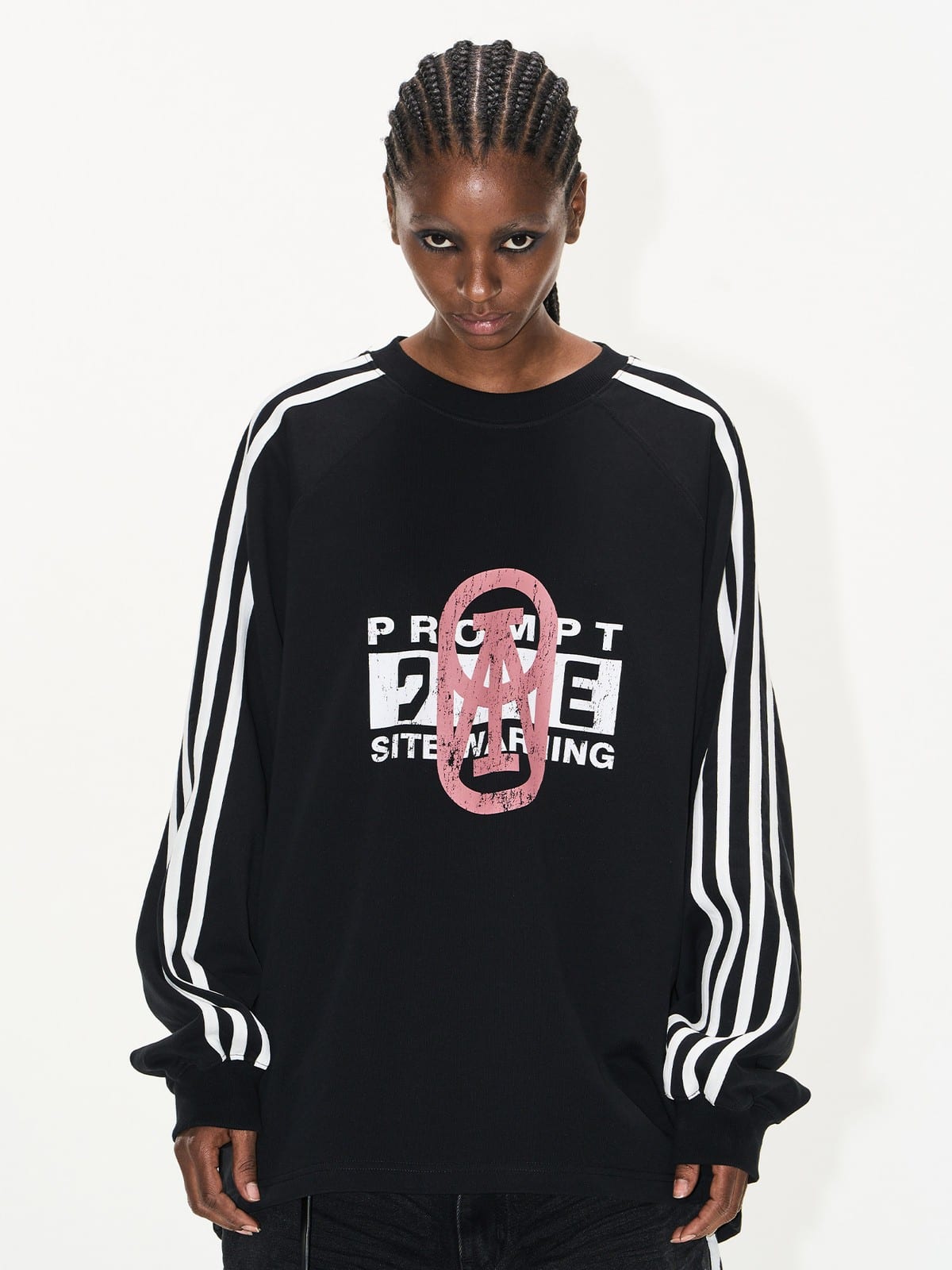 BLINDNOPLAN Color Block Graphic Raglan Sweatshirt in Black - On Female Model