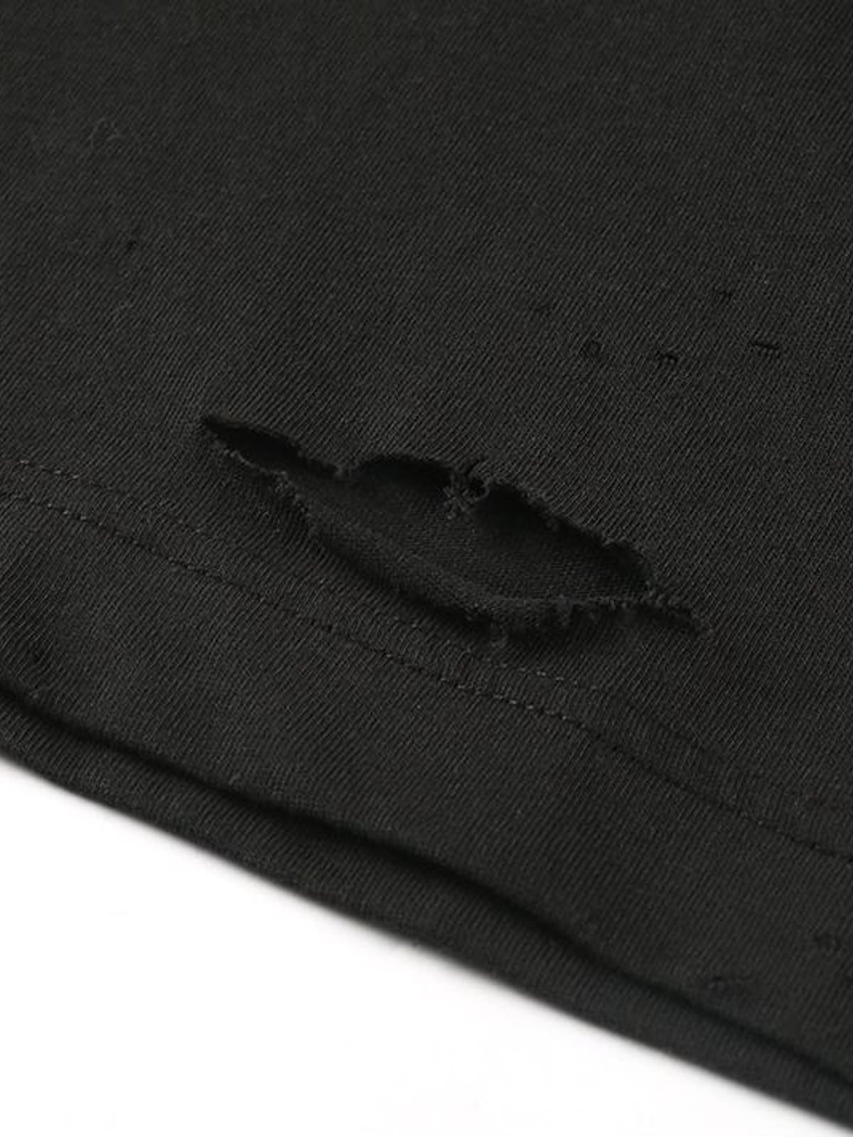 D5ove Distressed Yakitori Print T Shirt in Black - Detail