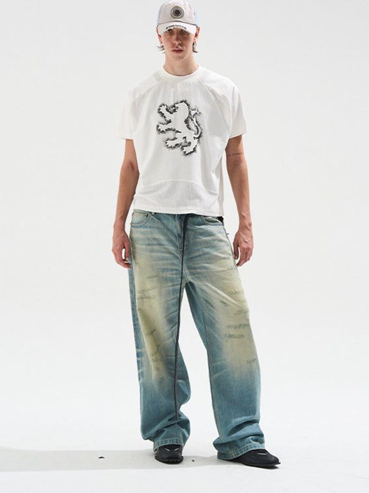 BLINDNOPLAN Sorona Panelled Graphic T Shirt in Blue - On Male Model