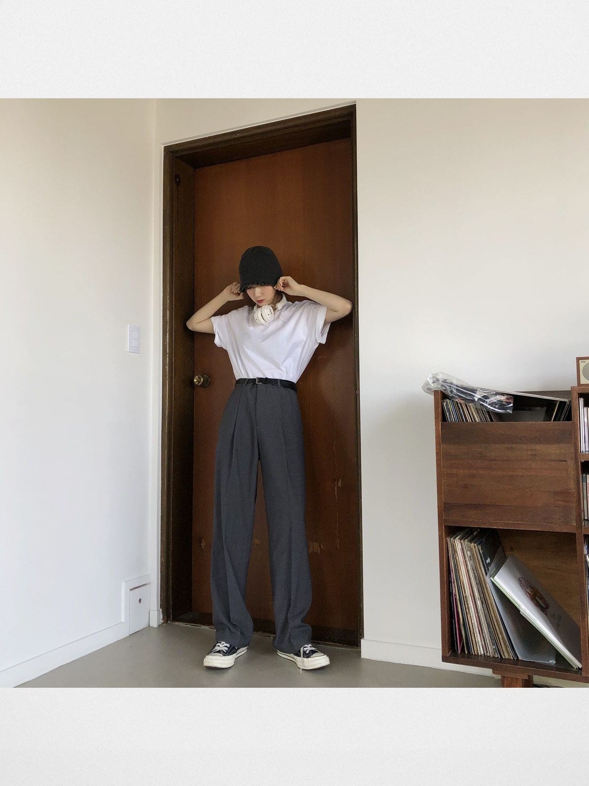 MASONPRINCE Pleated Wide Leg Trousers in Gray - On Female Model