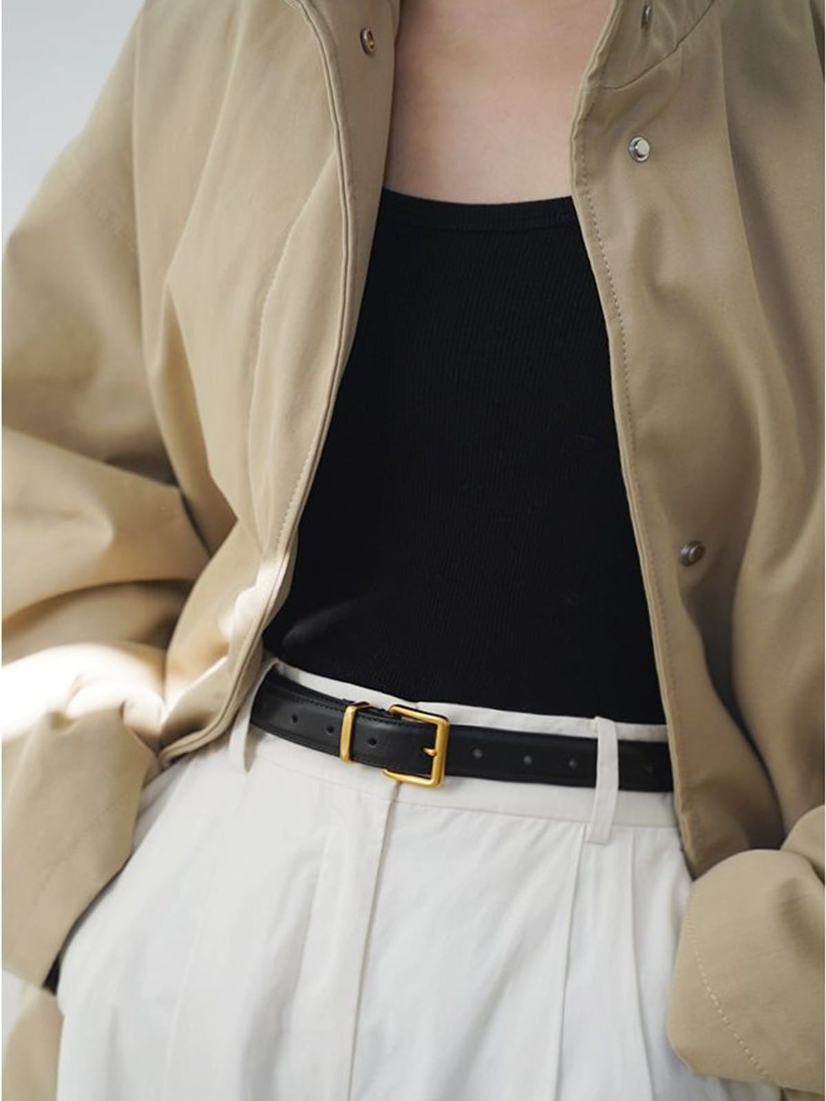 PANLULUPAN Full Grain Leather Square Buckle Belt in Black - On Female Model
