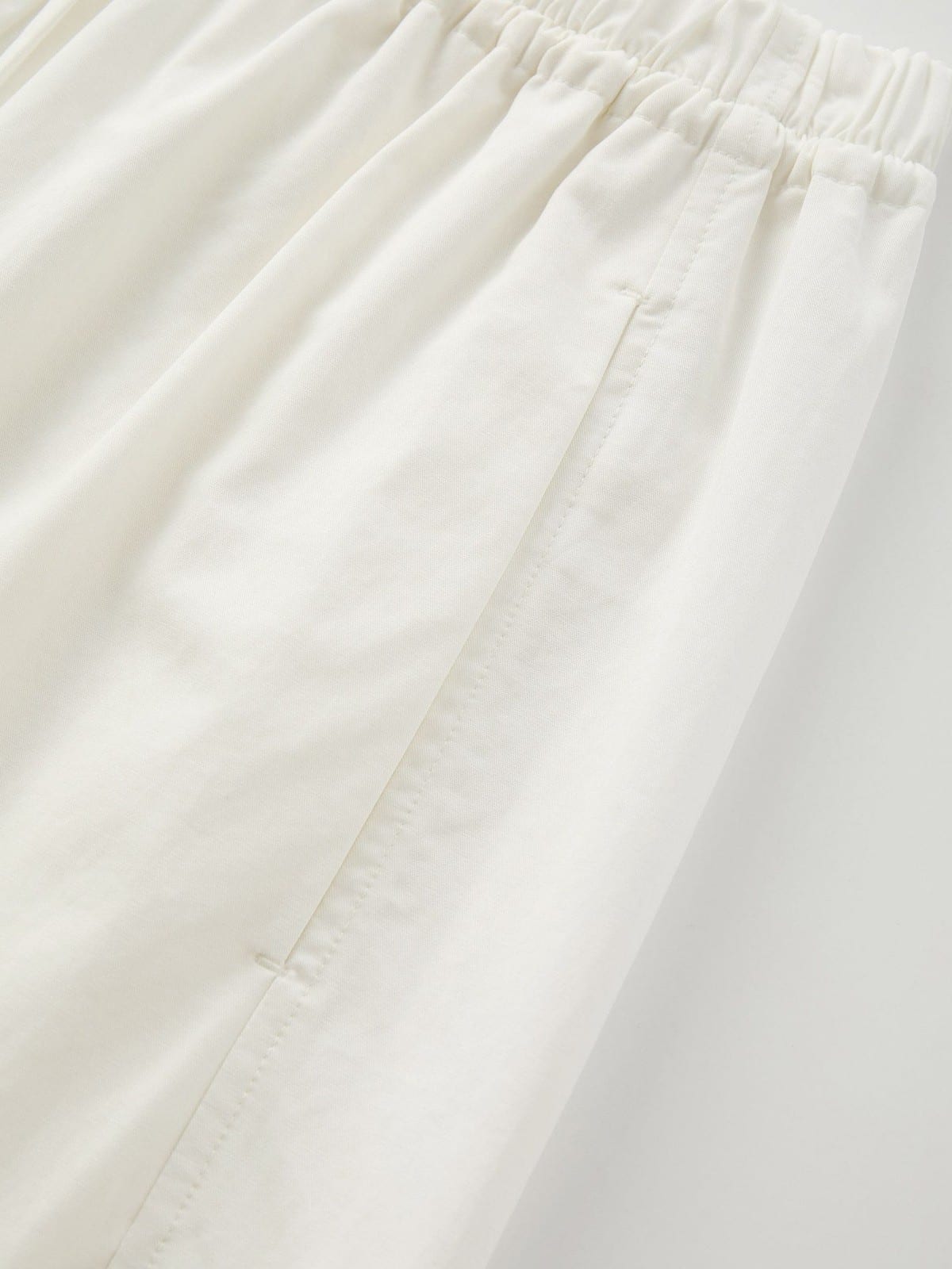 TEASEL Cotton Blend Drawstring Cropped Pants in White - Detail