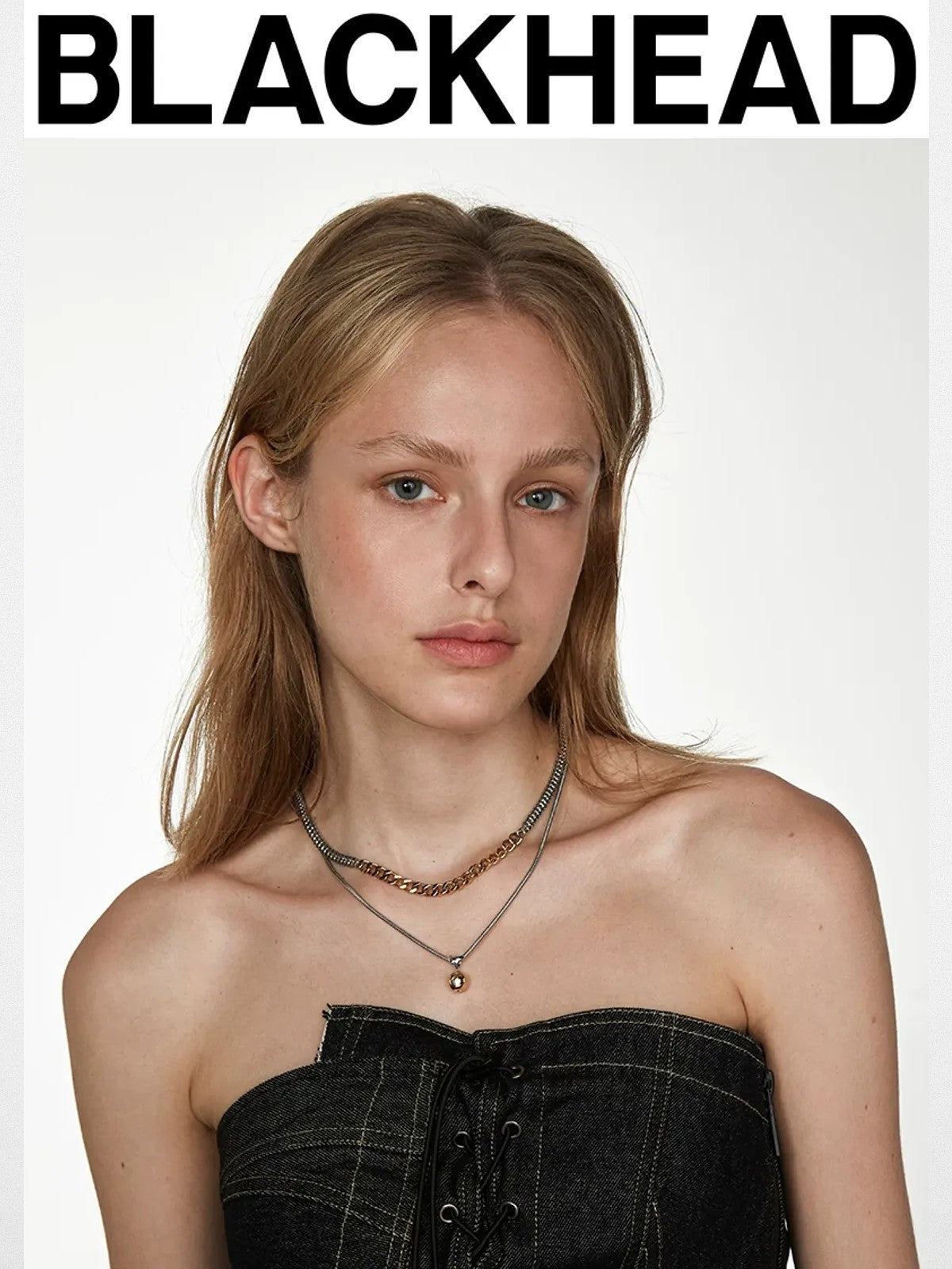 BLACKHEAD Two Tone Spliced Chain Necklace in Gray - On Female Model