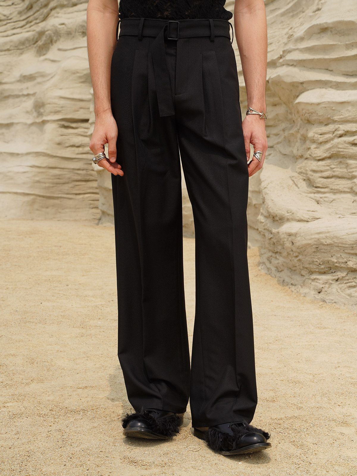 Retro 21 Pleated Straight Leg Trousers in Black - On Model