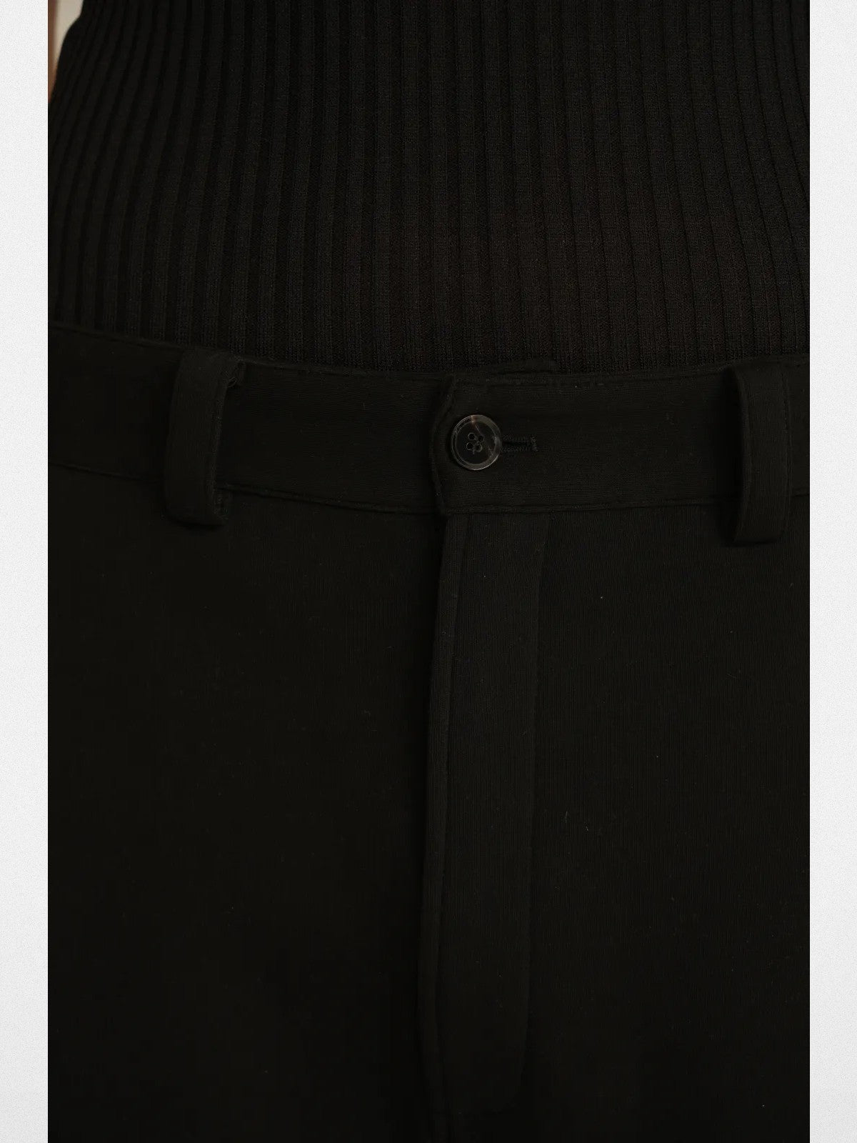 Retro 21 Air Layer Curved Leg Pants in Black - Detail