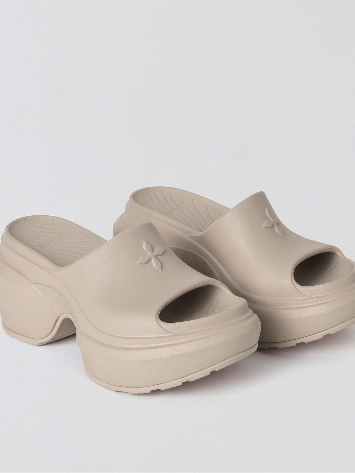 SMFK Molded Platform Slide Sandals in Beige