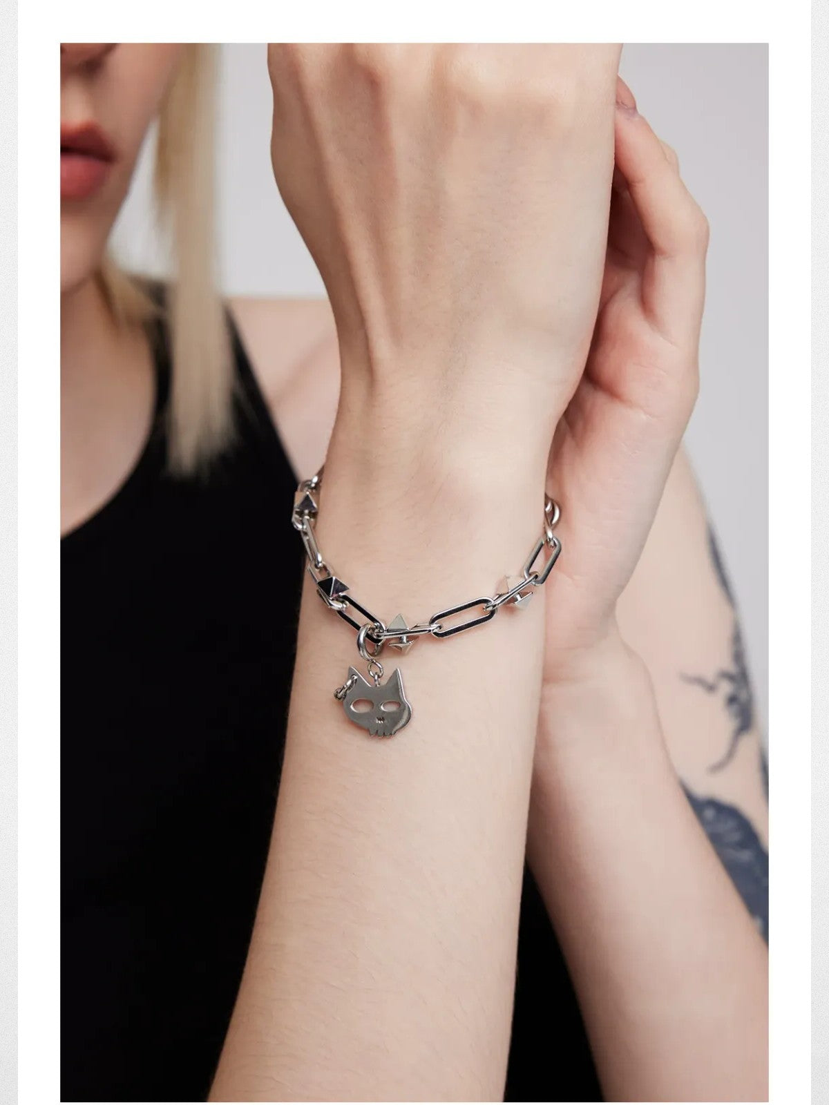 BLACKHEAD Double Layer Cat Charm Bracelet in Silver - On Female Model