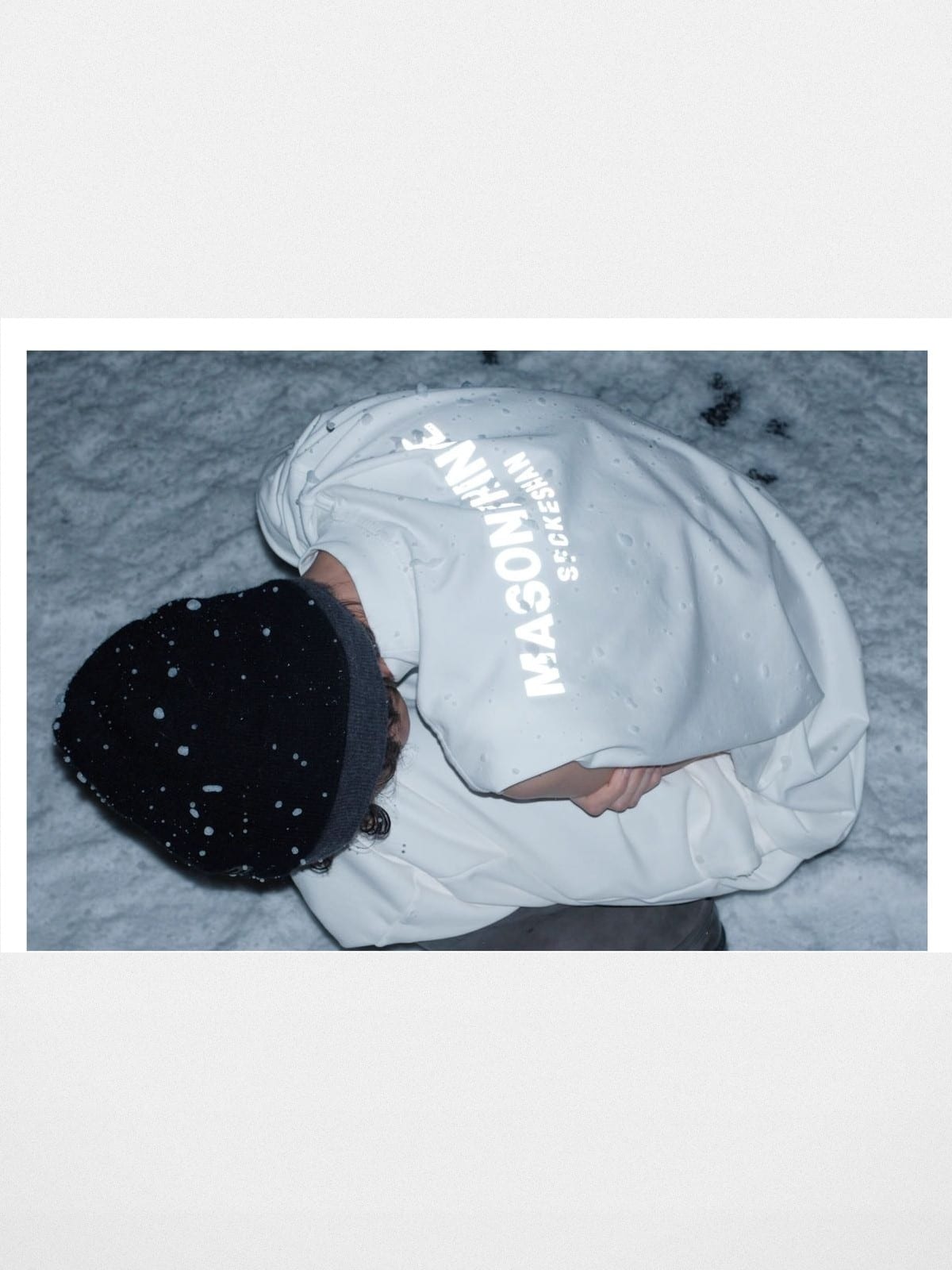MASONPRINCE Reflective Logo Heavyweight Cotton T Shirt in White - On Model