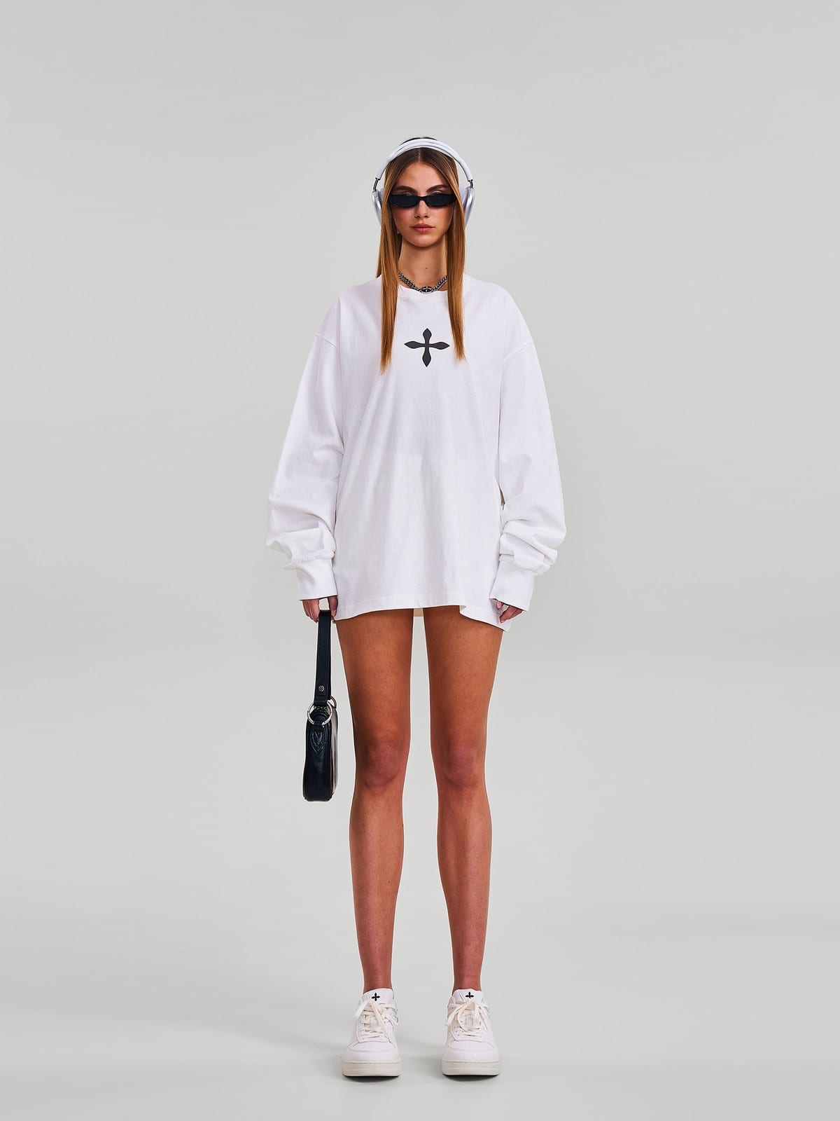 SMFK Oversized Cotton Long Sleeve Sweatshirt in White - On Female Model