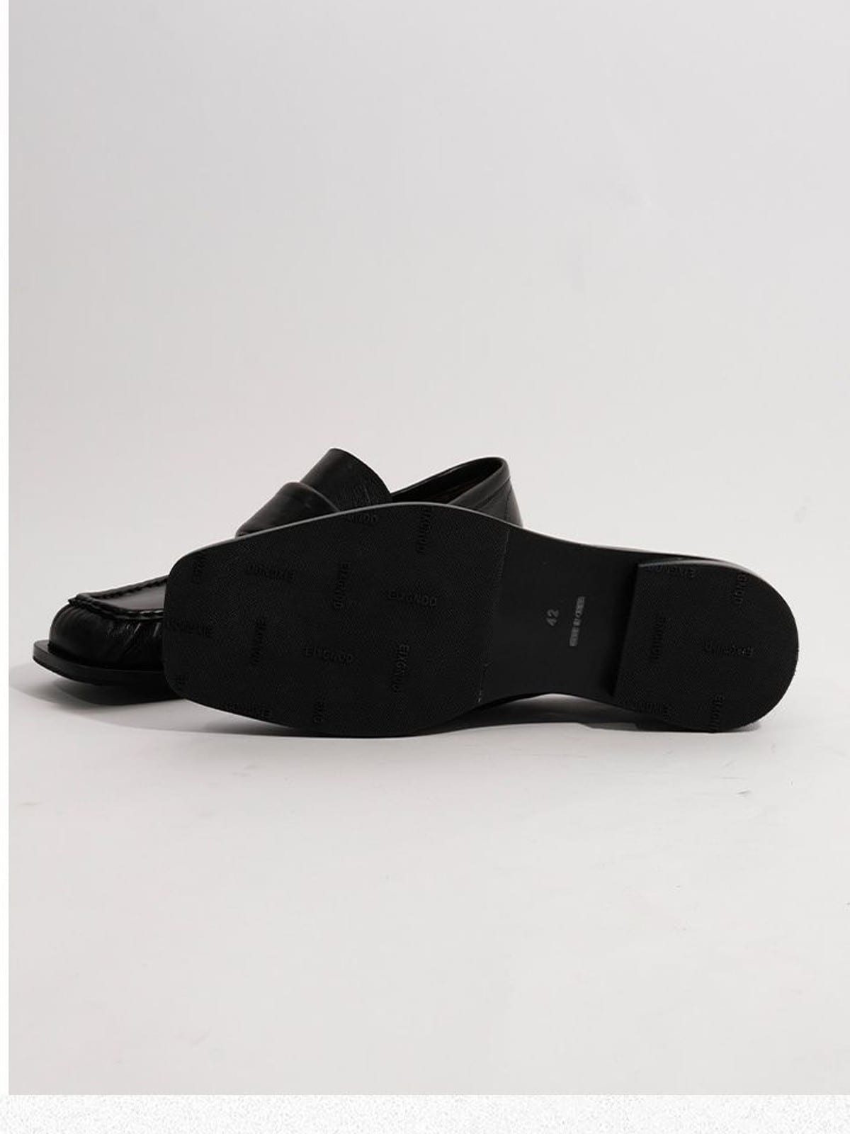 EIX GNOD Square Toe Pleated Lambskin Loafers in Black
