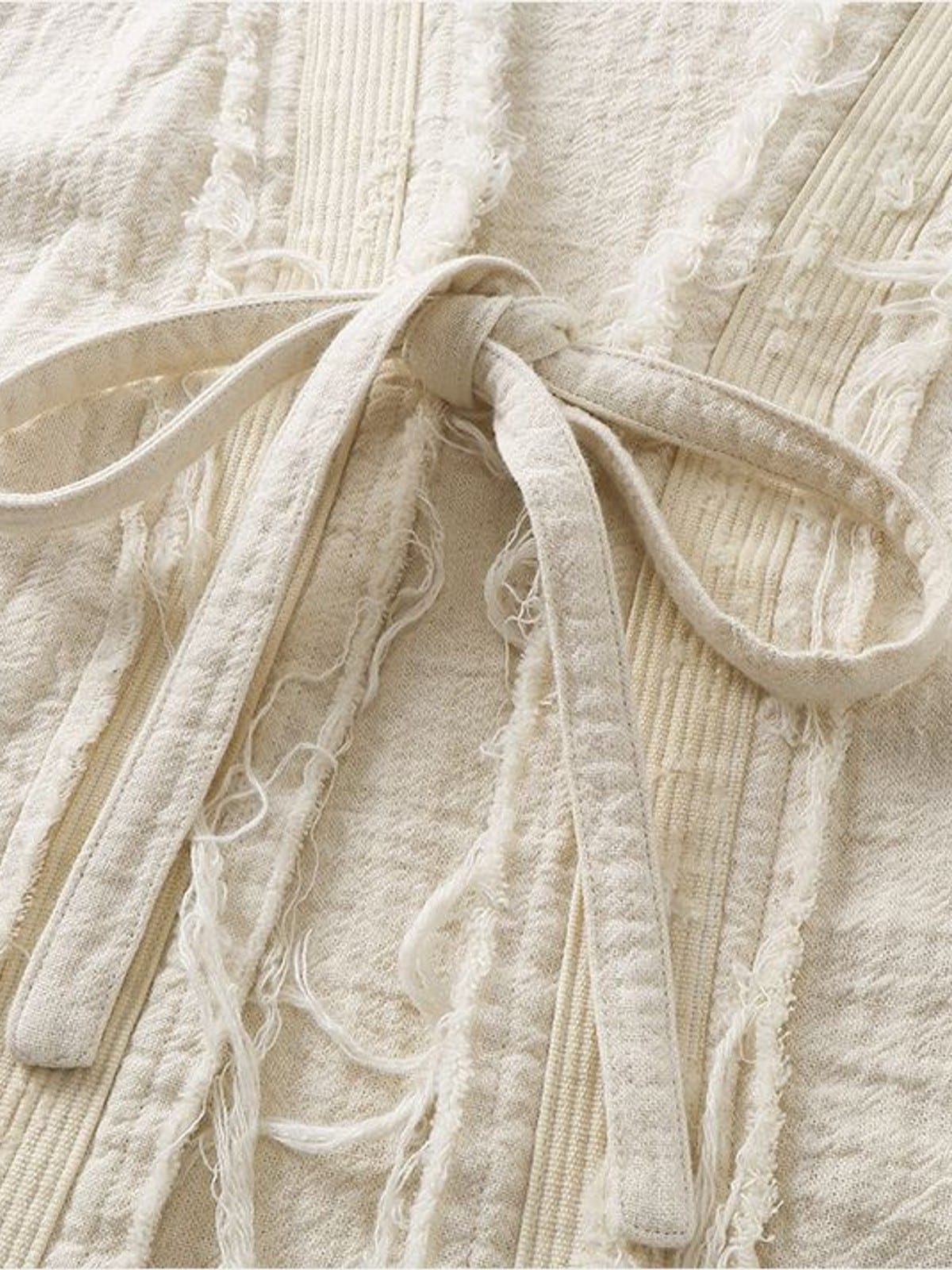D5ove Distressed Half Sleeve Kimono Cardigan in Cream - Detail