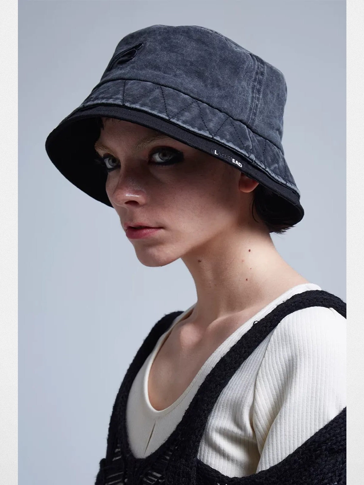 BLACKHEAD Washed Cotton Double Brim Bucket Hat in Gray - On Female Model